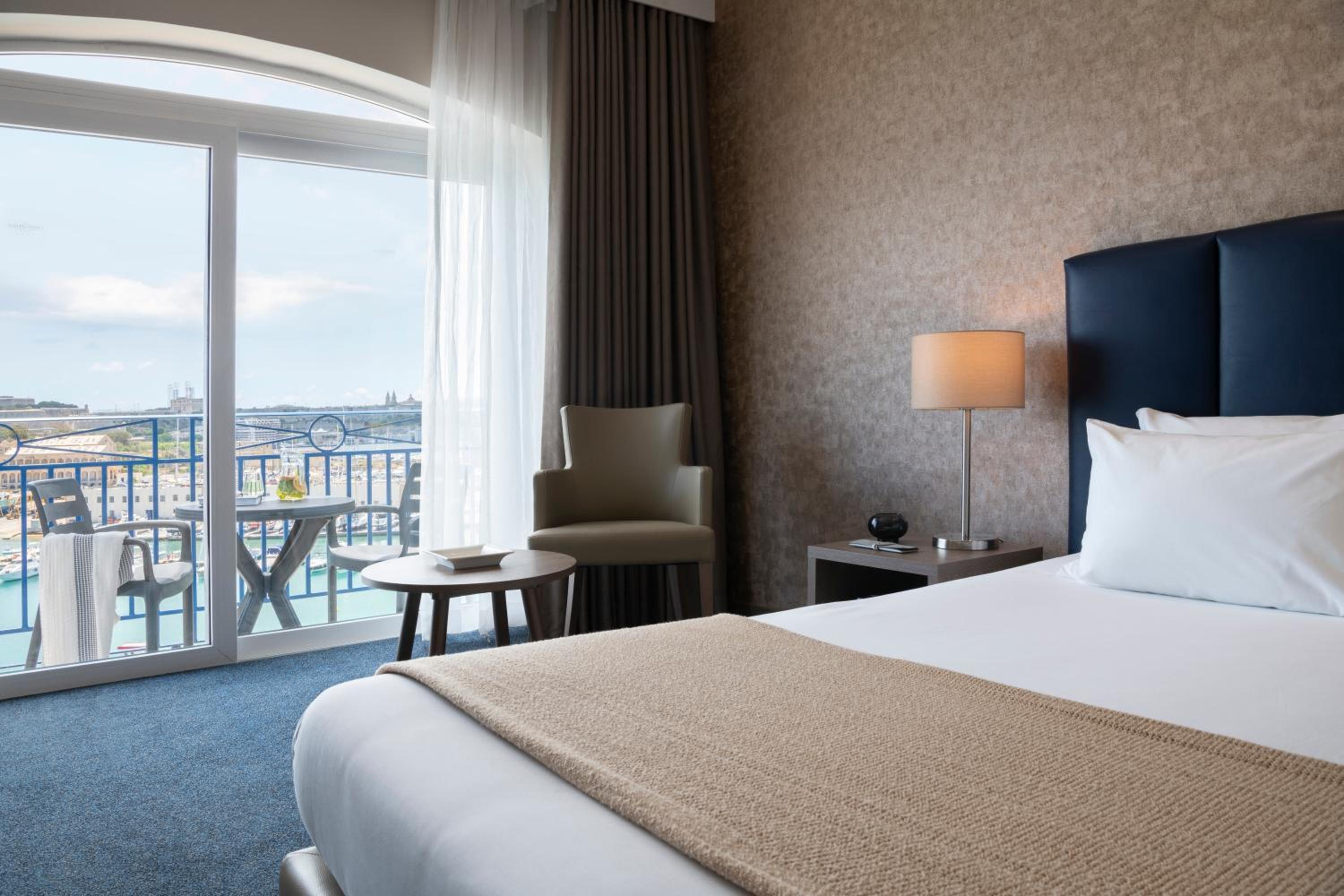 Superior Double or Twin Room with Sea View - Photo 2