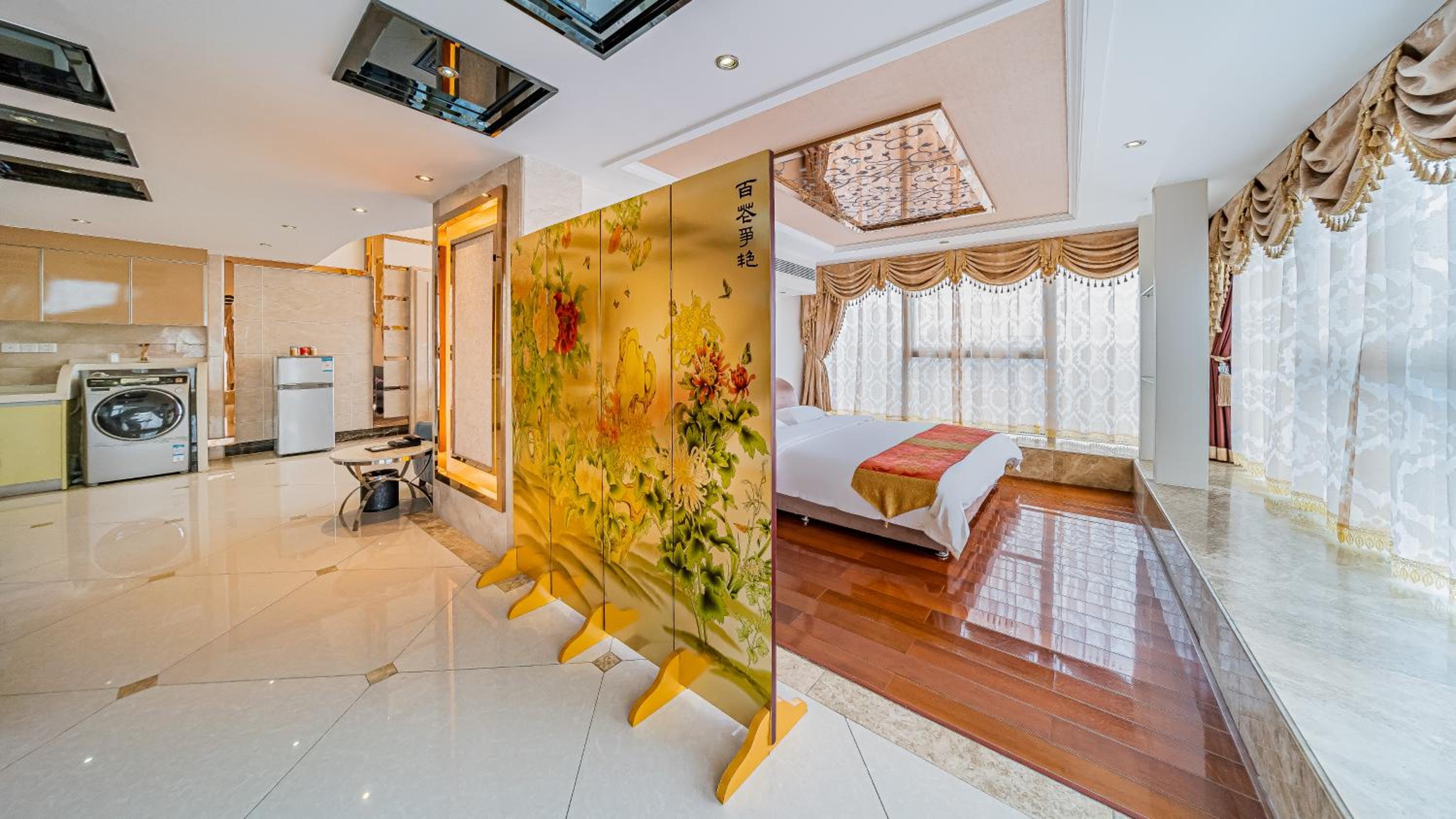 Duplex Three-Bedroom Apartment (three bedroom and two toilets) photo 2