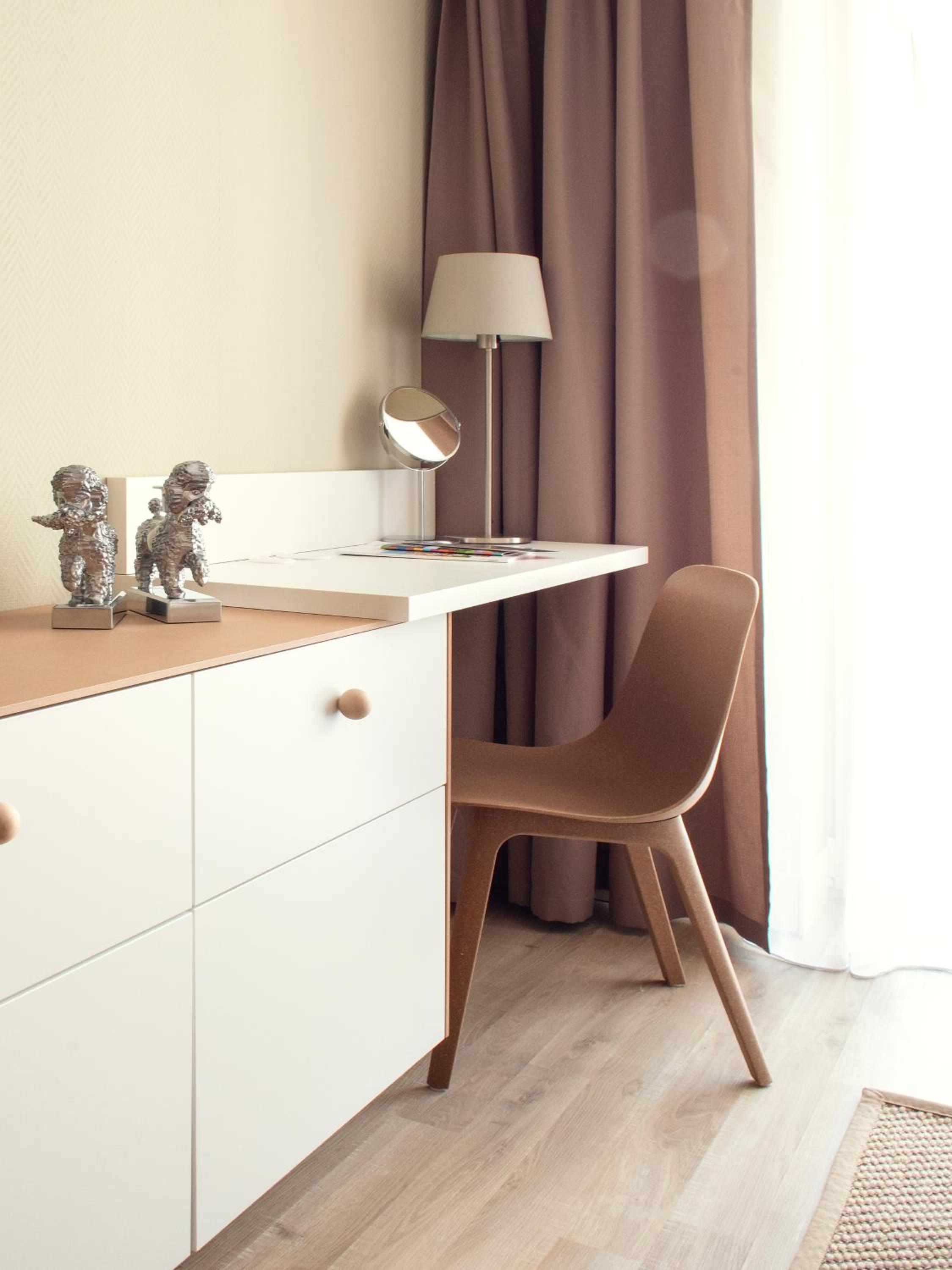 One-Bedroom Apartment - Photo 5