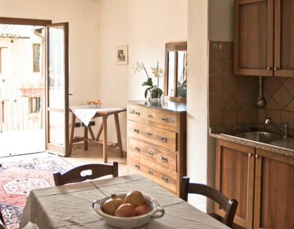 Apartment with Terrace - Photo 3