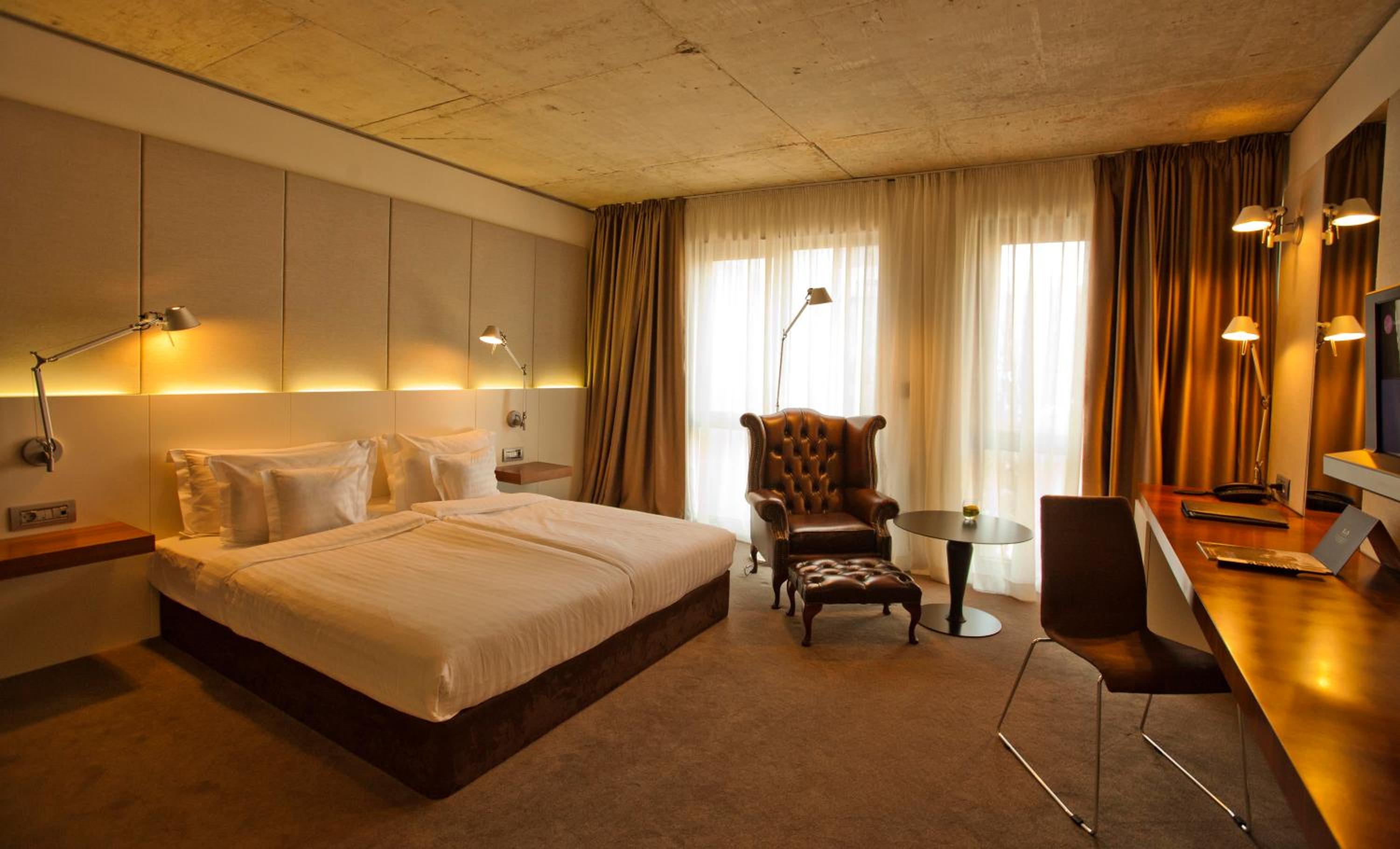 Standard Double Room - Photo 1