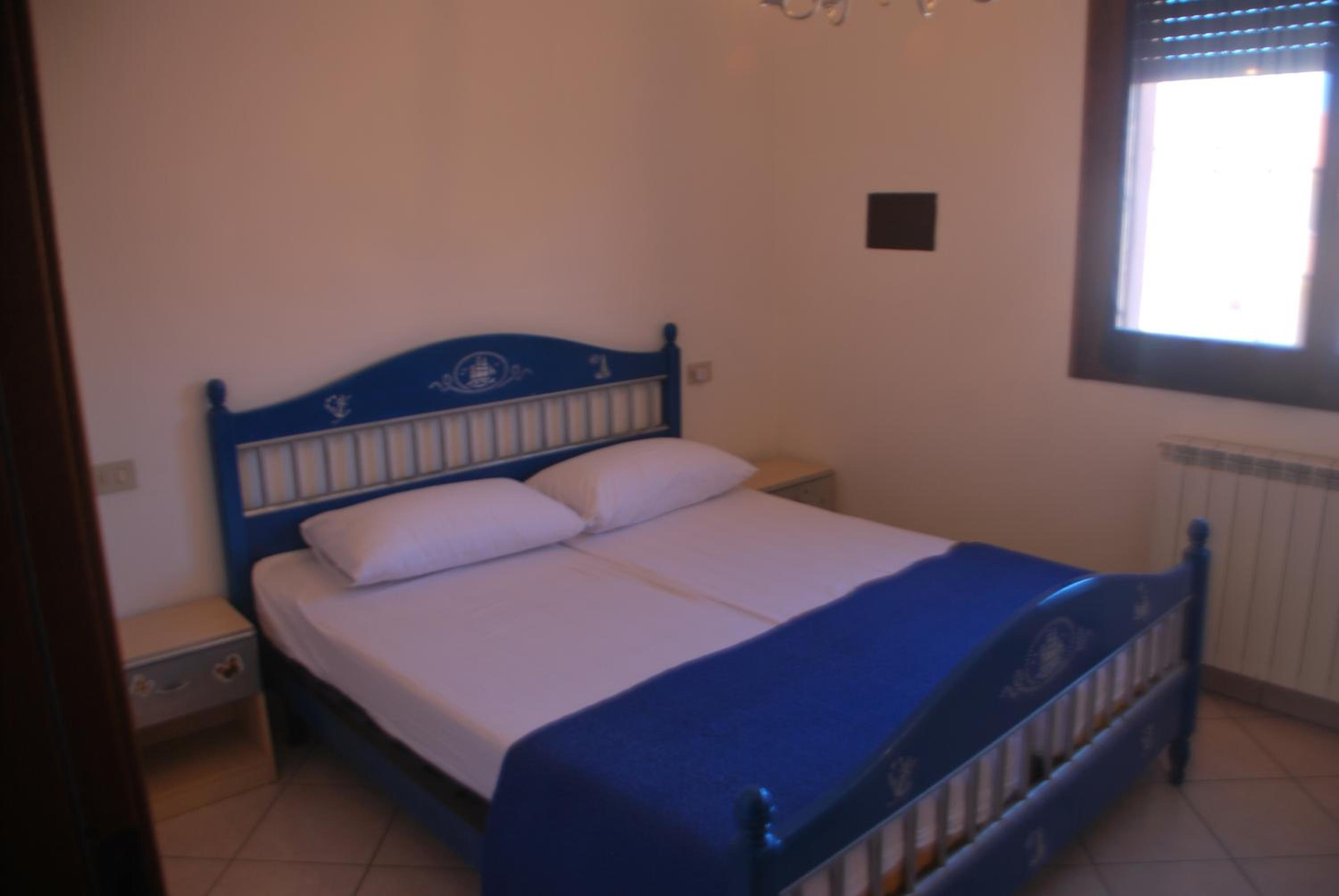 Two-Bedroom House photo 3