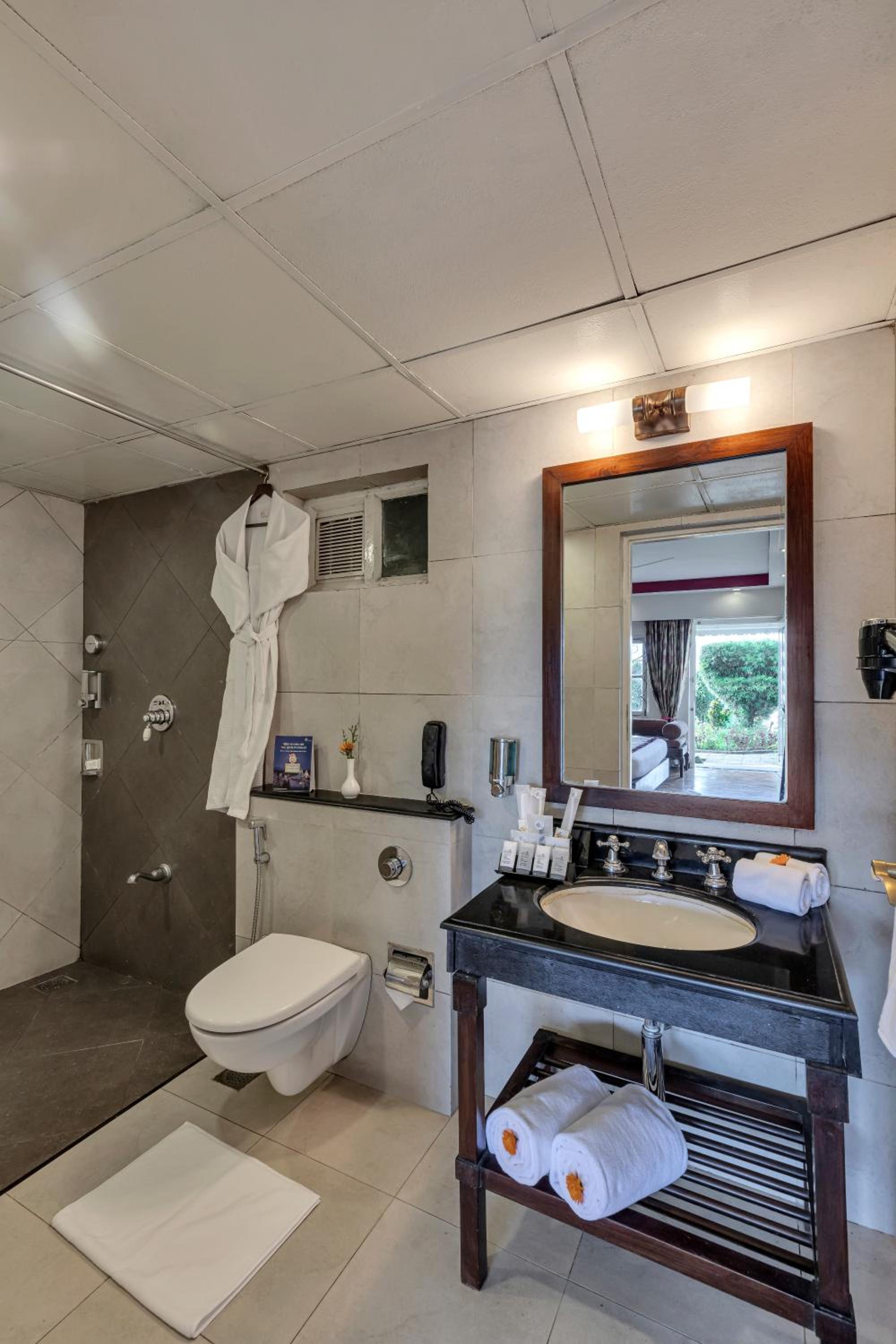 Superior Room - Photo 5
