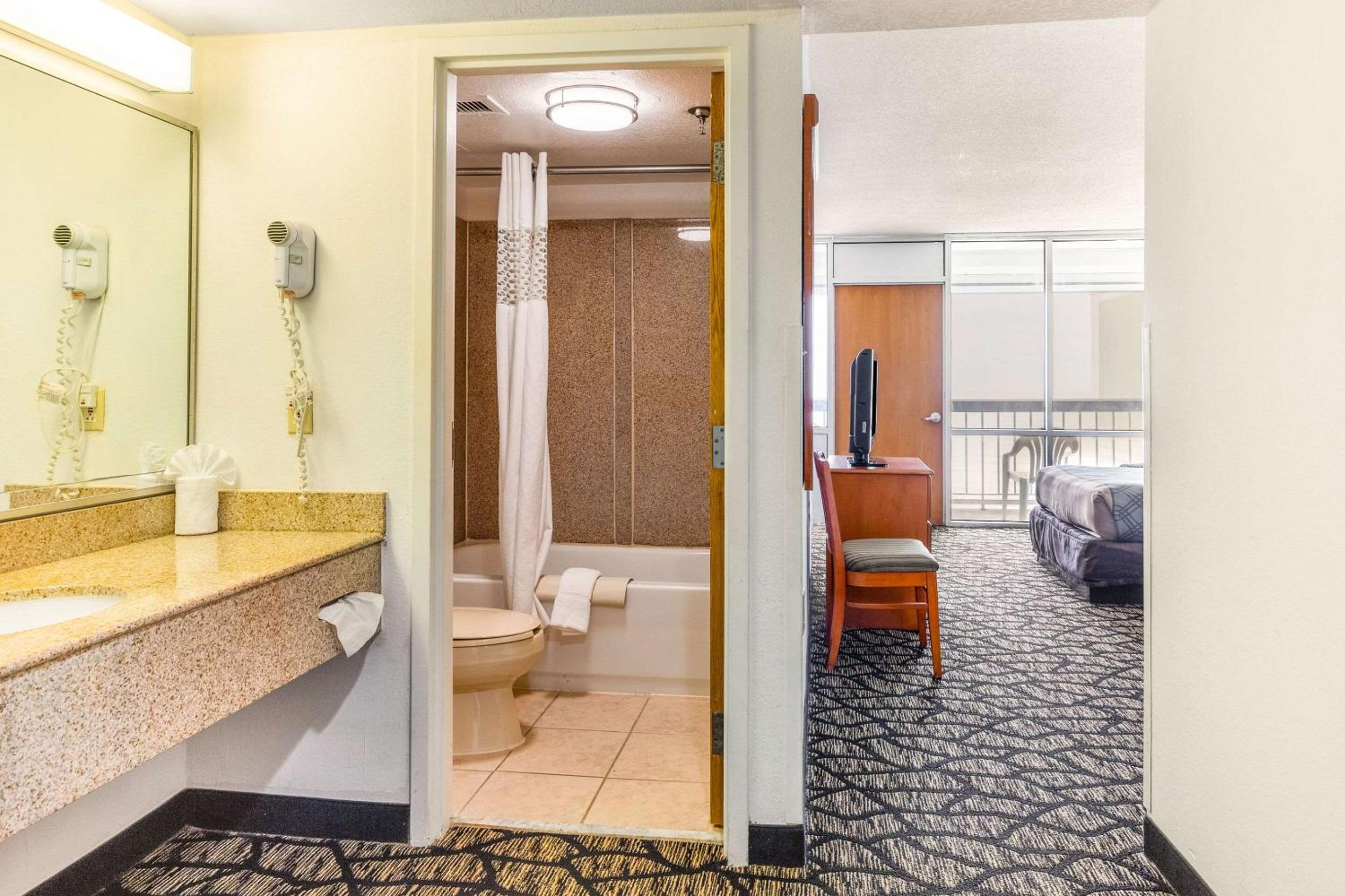 Deluxe Double Room - Photo 1