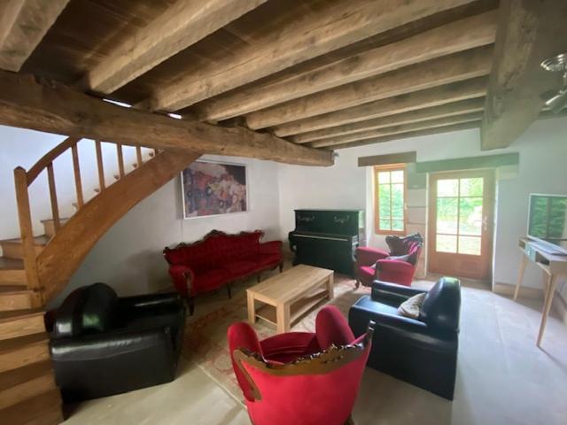 Three-Bedroom House photo 2
