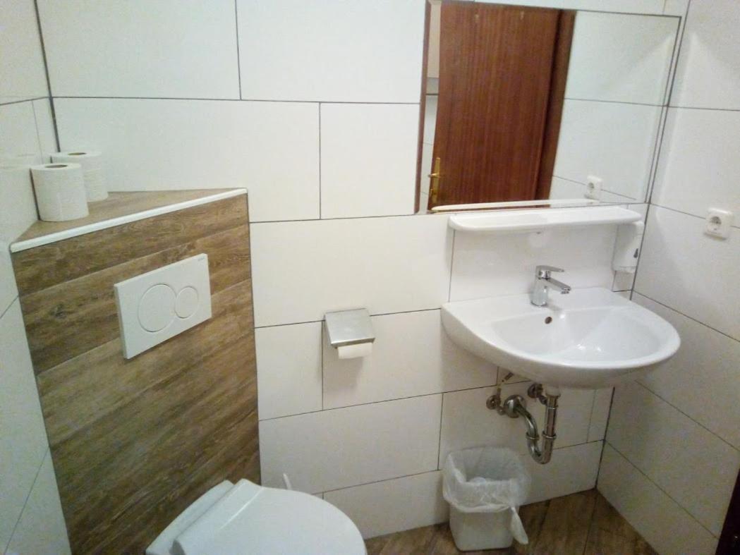 Classic Triple Room - Photo 3