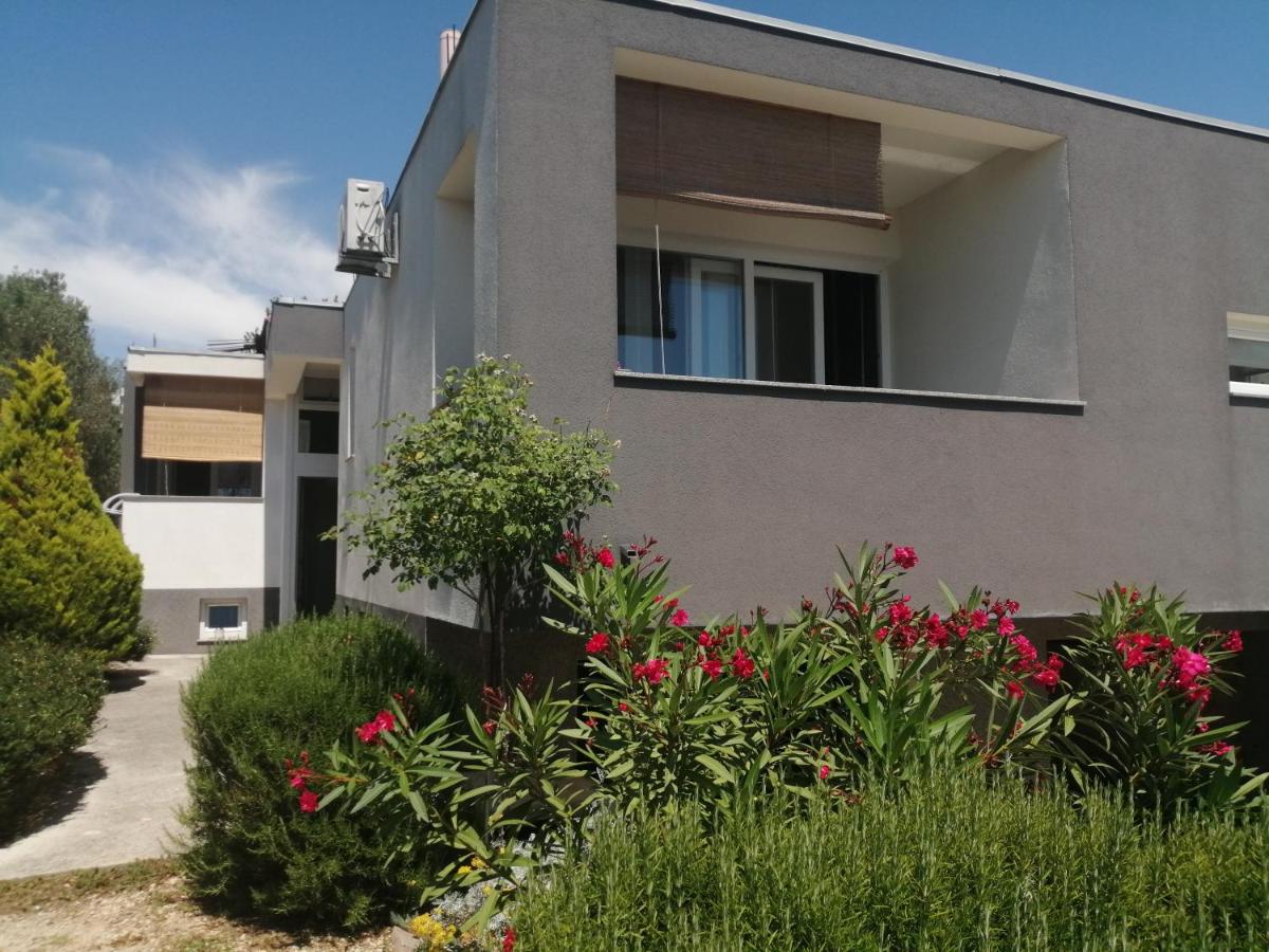 Apartment with Balcony - Photo 15