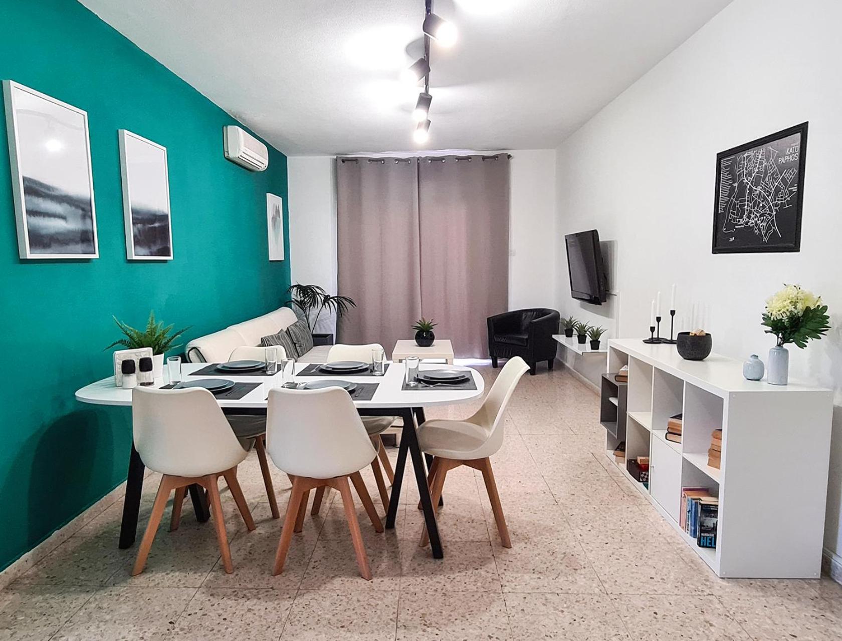Two-Bedroom Apartment photo 2