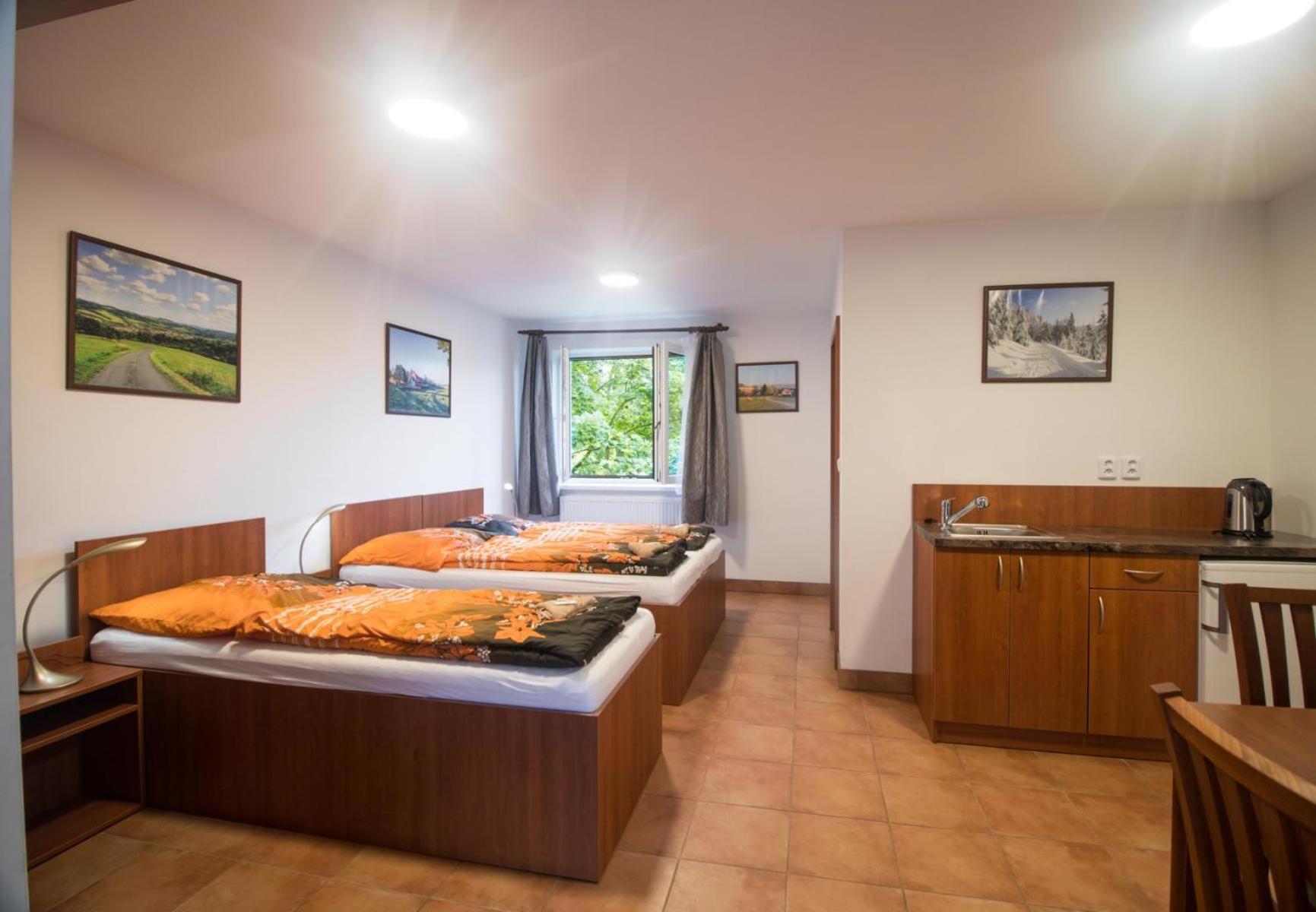 Triple Room with Private Bathroom photo 1
