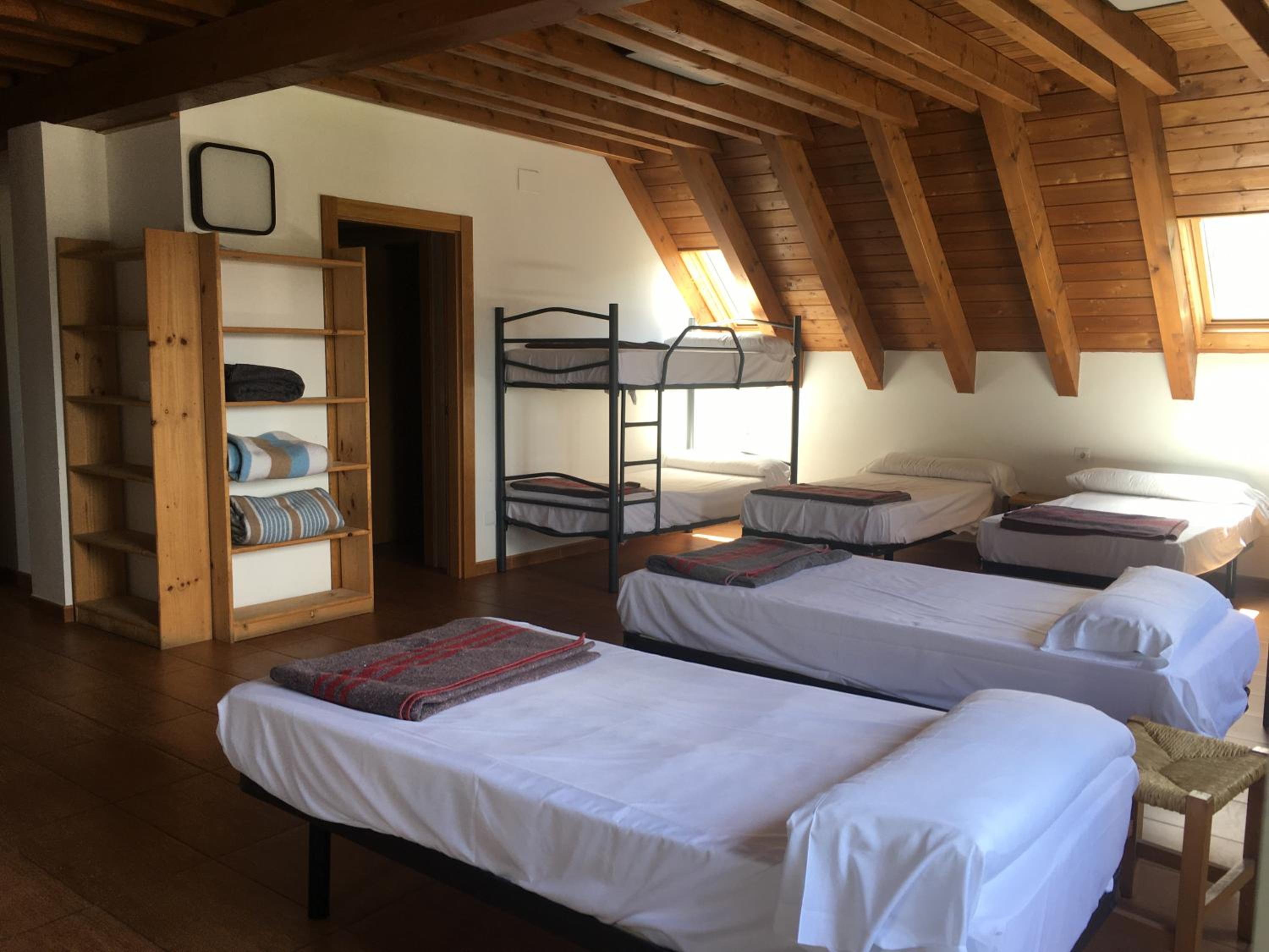 Mixed Dormitory Room photo 2