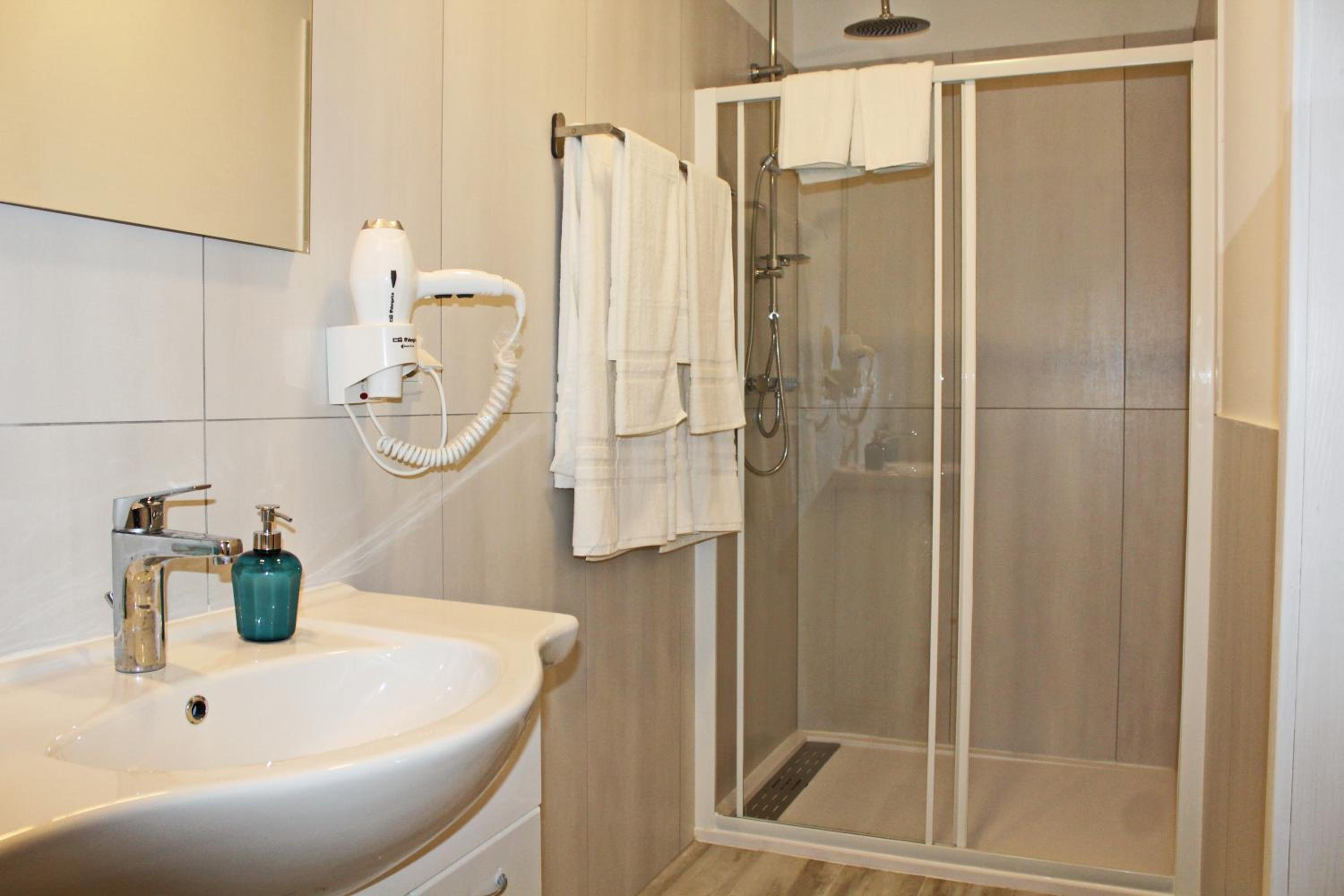 Small Double Room photo 2