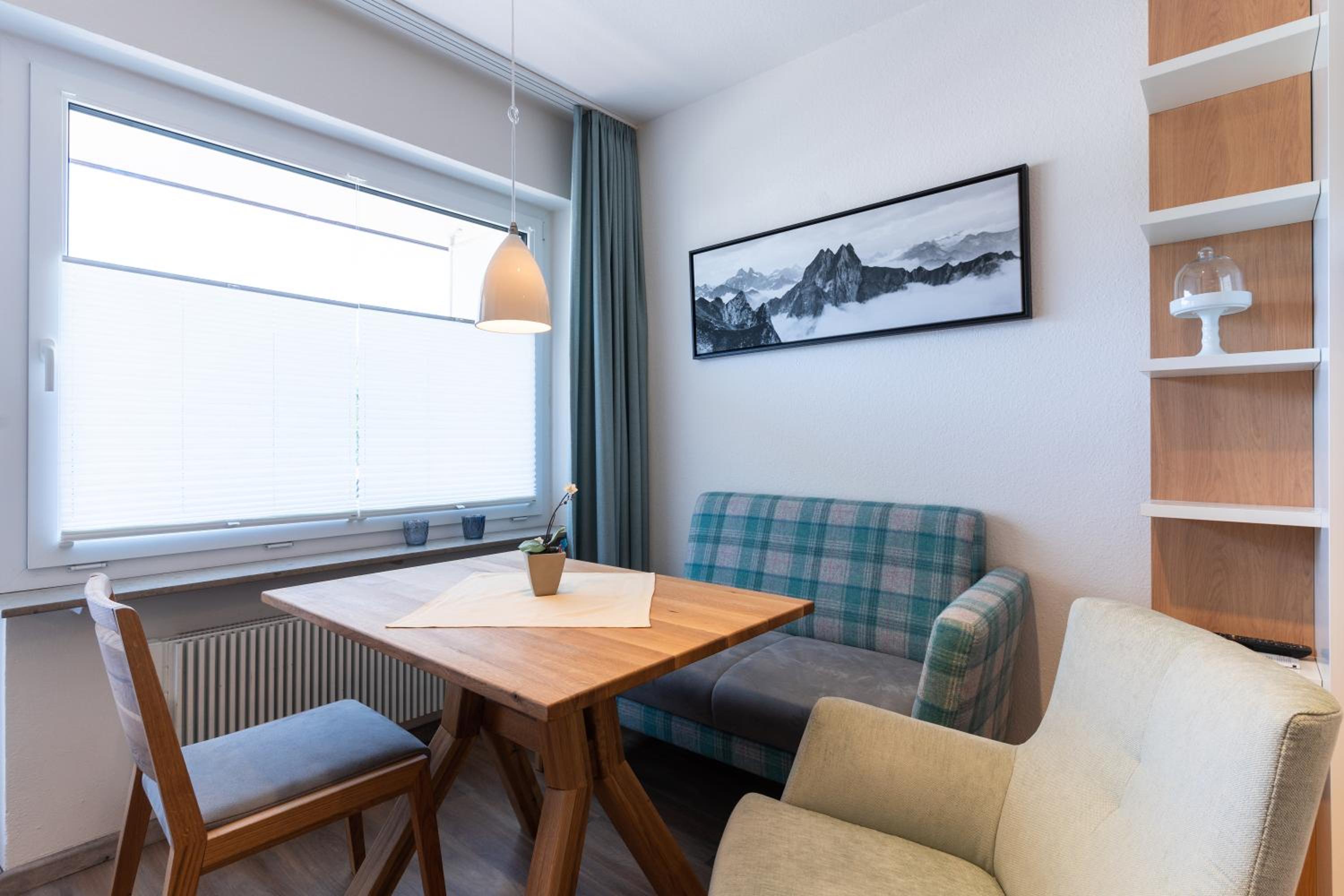 Apartment with Balcony photo 1