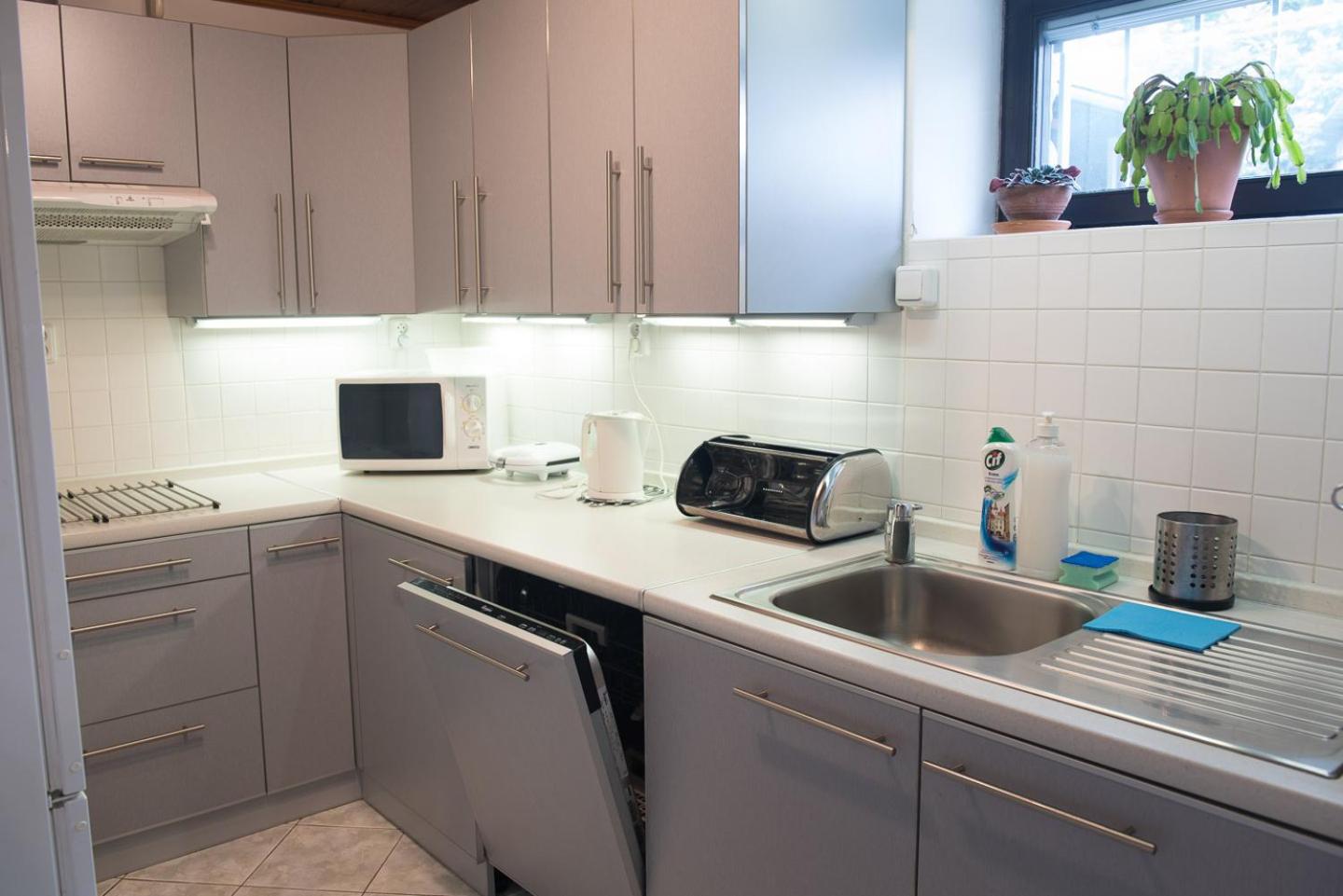 Studio Apartment photo 3