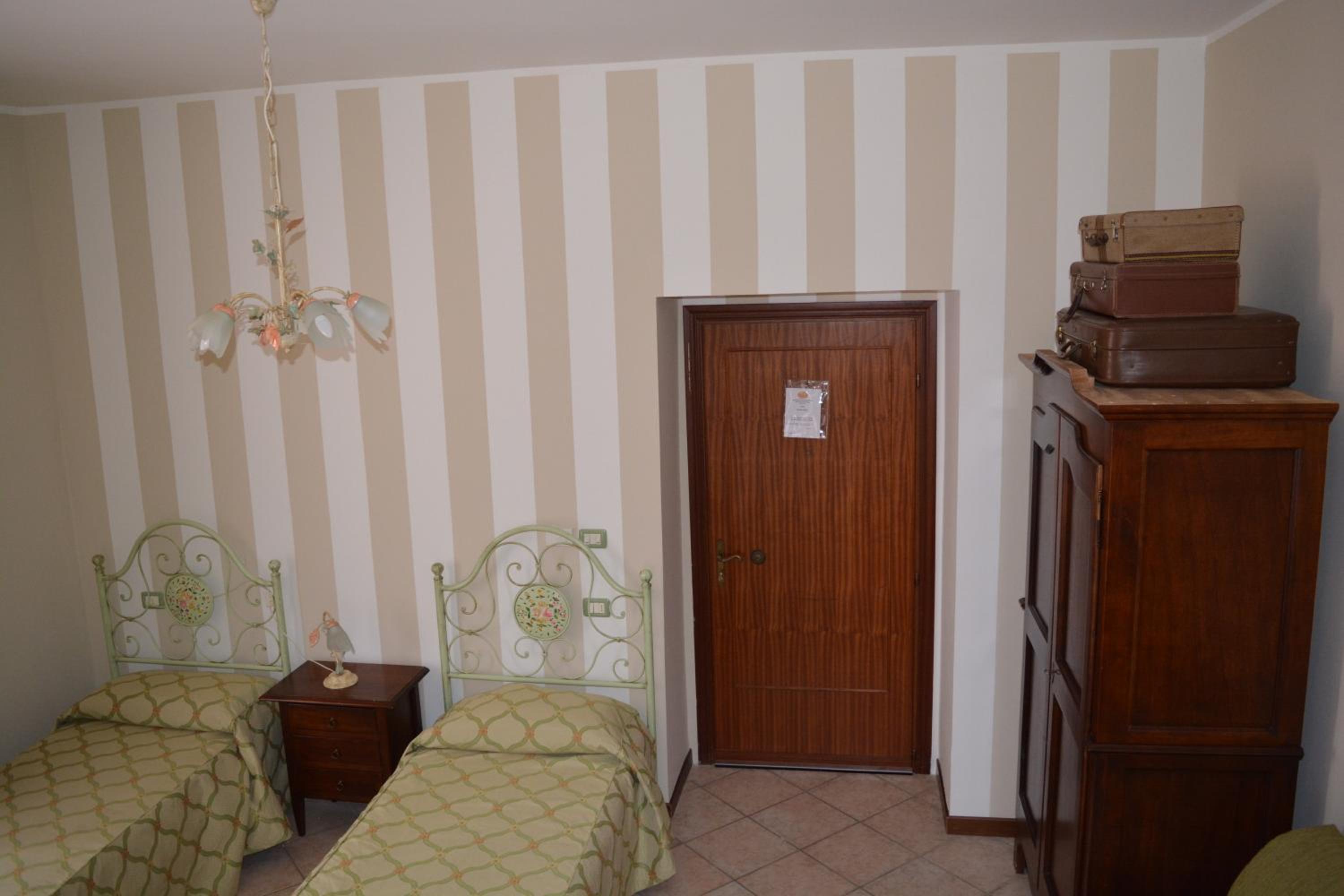 Triple Room - Disability Access - Photo 1