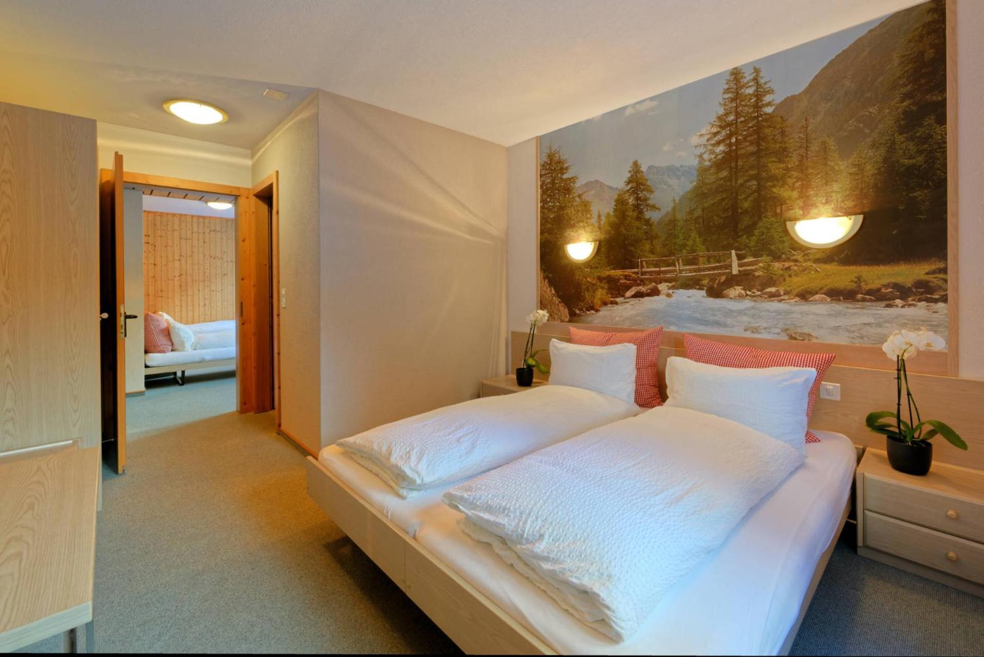Family Suite with Private Bathroom