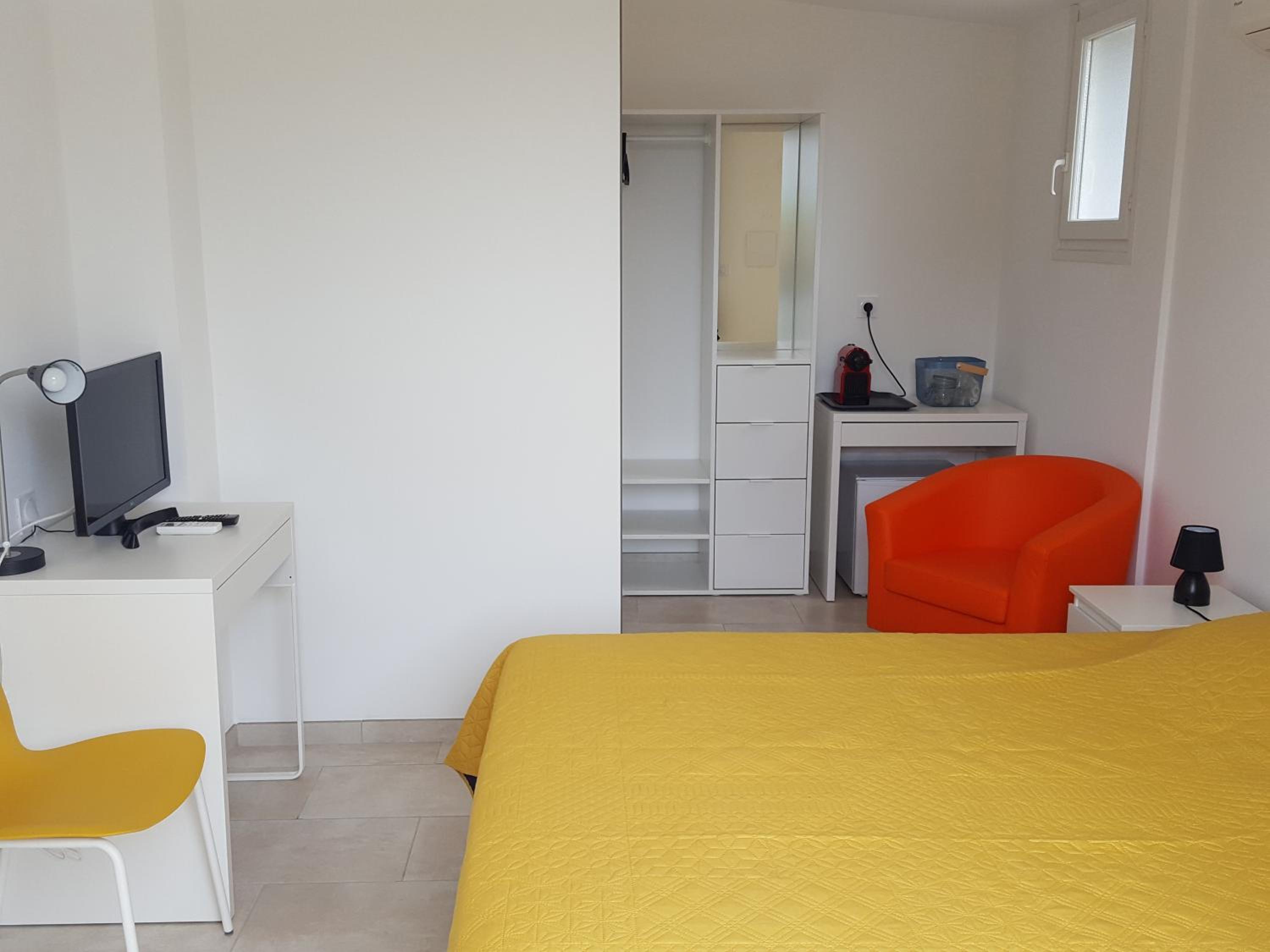 Economy Double Room with Terrace parking site