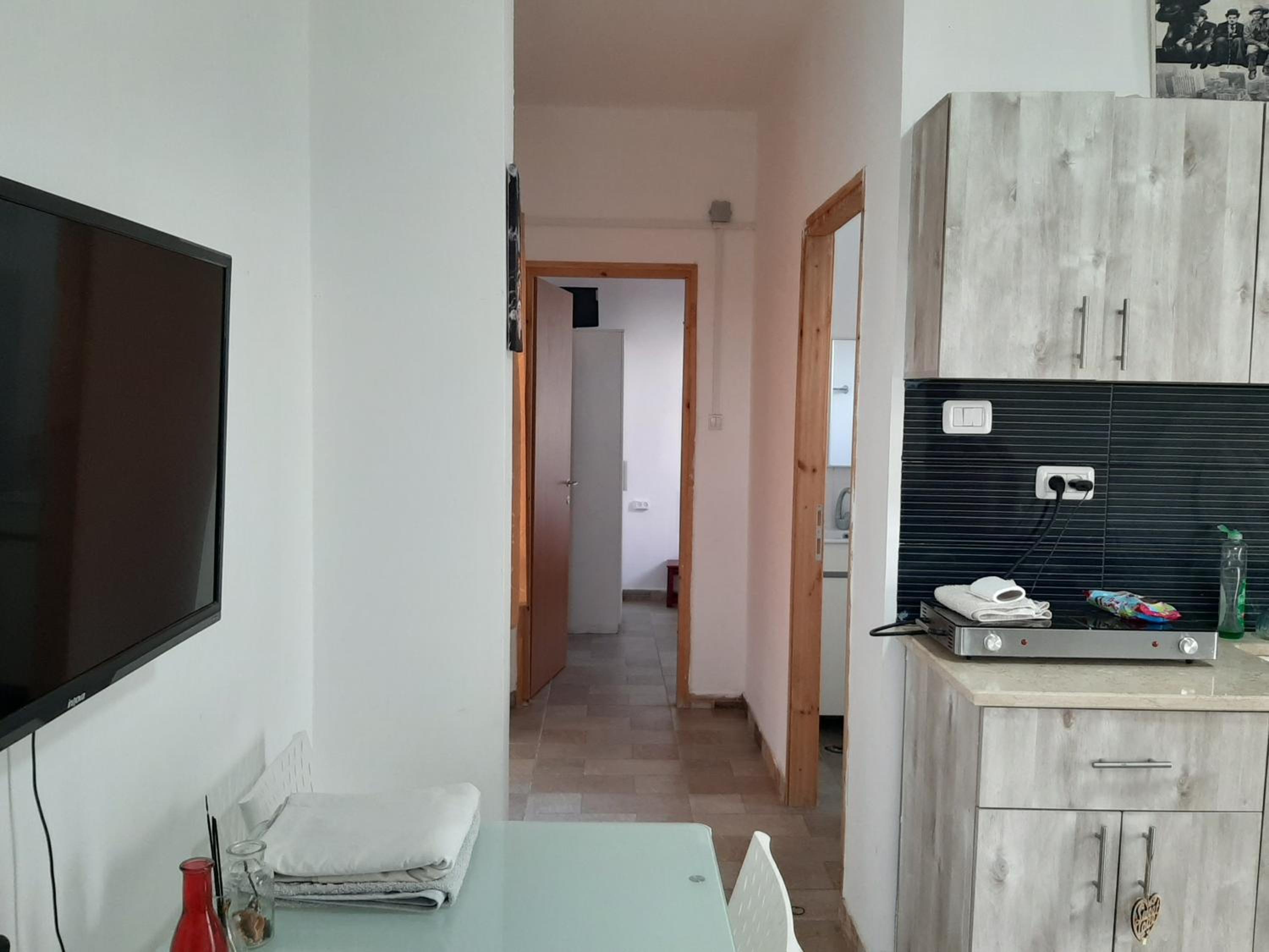 One-Bedroom Apartment - Photo 48