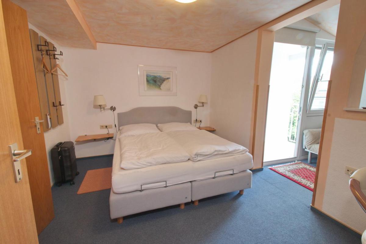 Double Room with Private Bathroom - Photo 1
