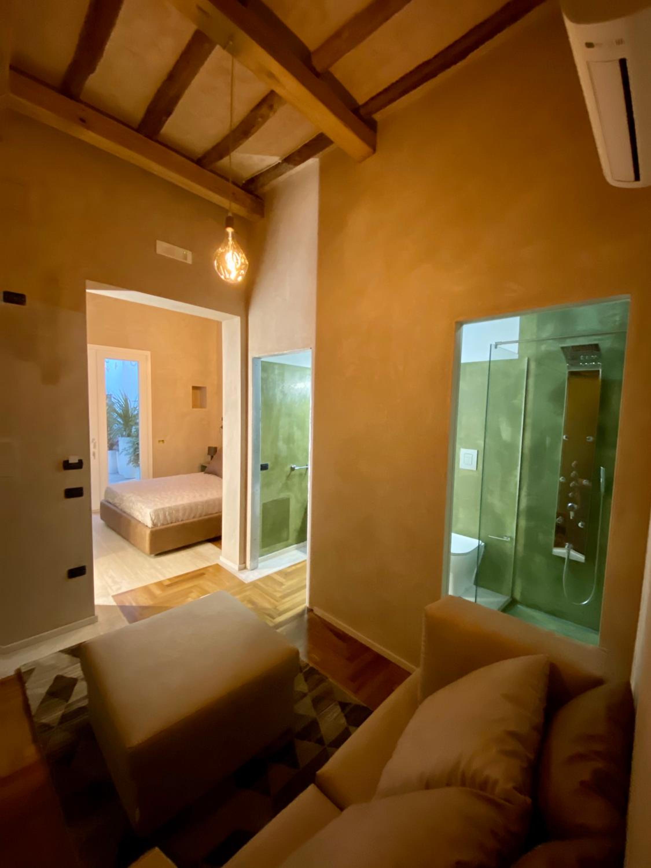 Junior Suite with Terrace - Photo 9