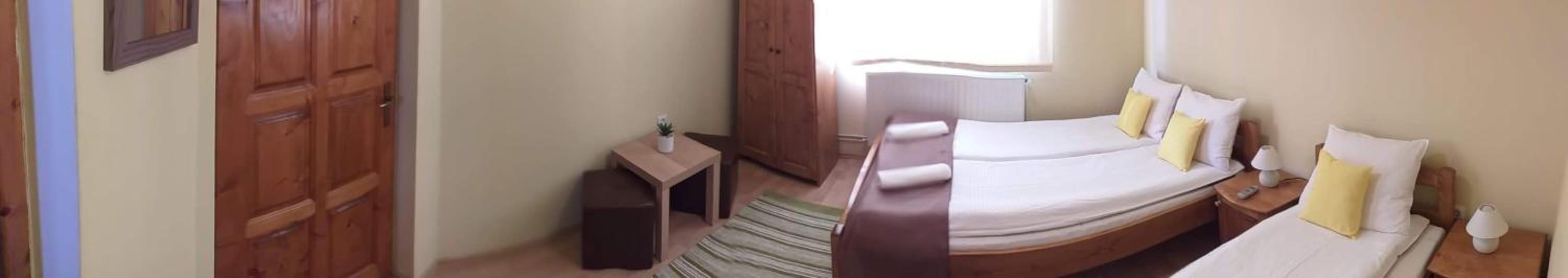 Triple Room with Bathroom - Photo 3