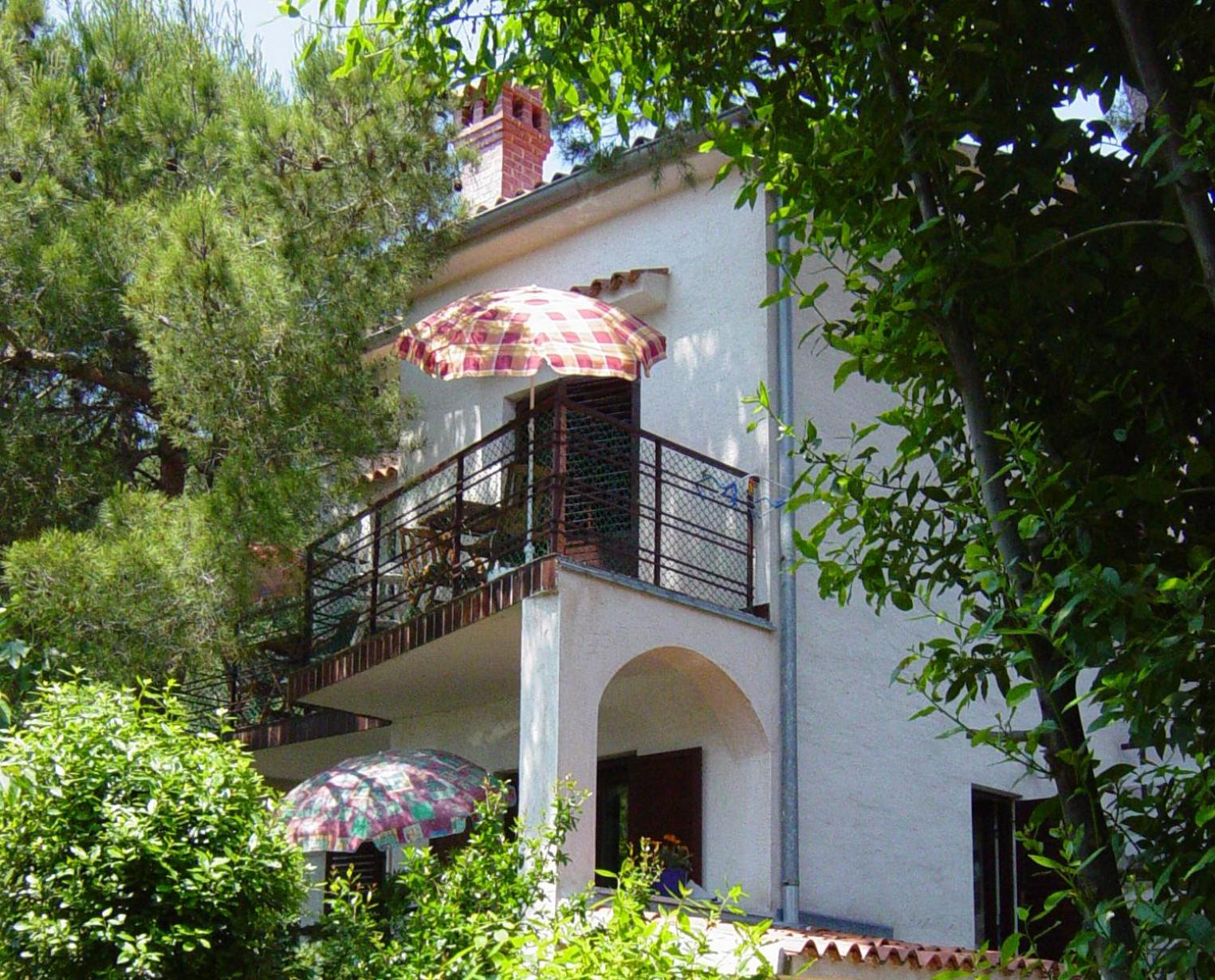 Studio with Balcony