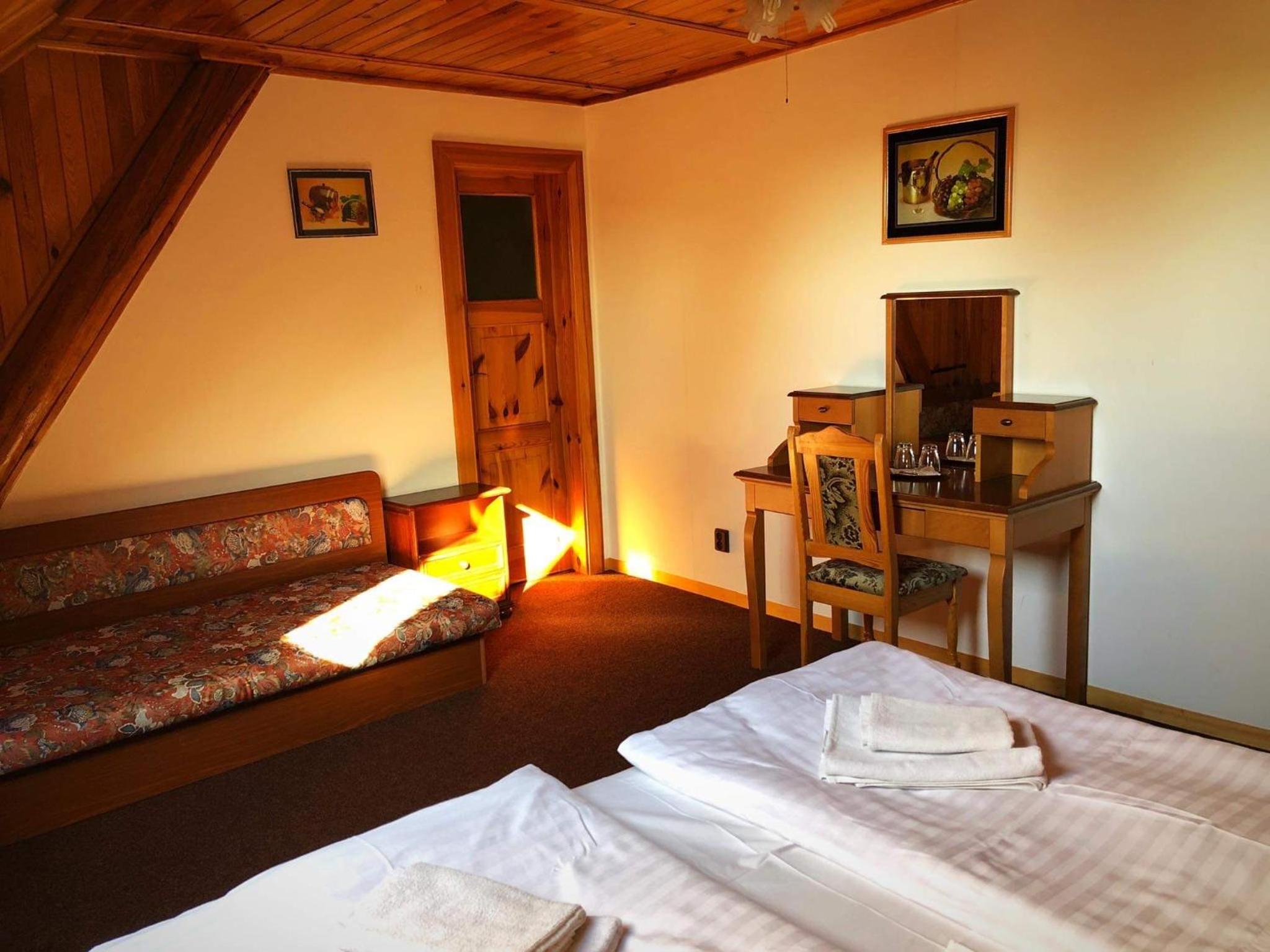Triple Room with Bathroom - Photo 2