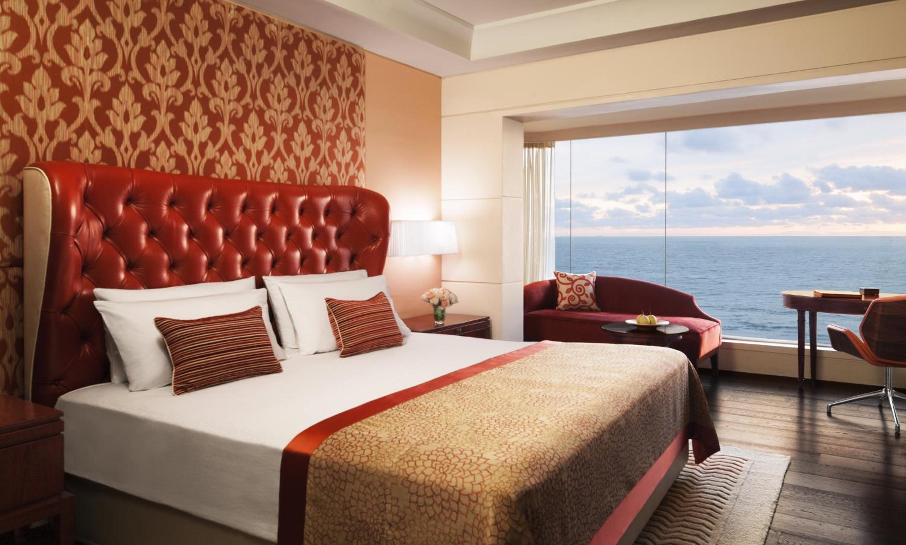 Taj Club Room Ocean View King Bed - Photo 5
