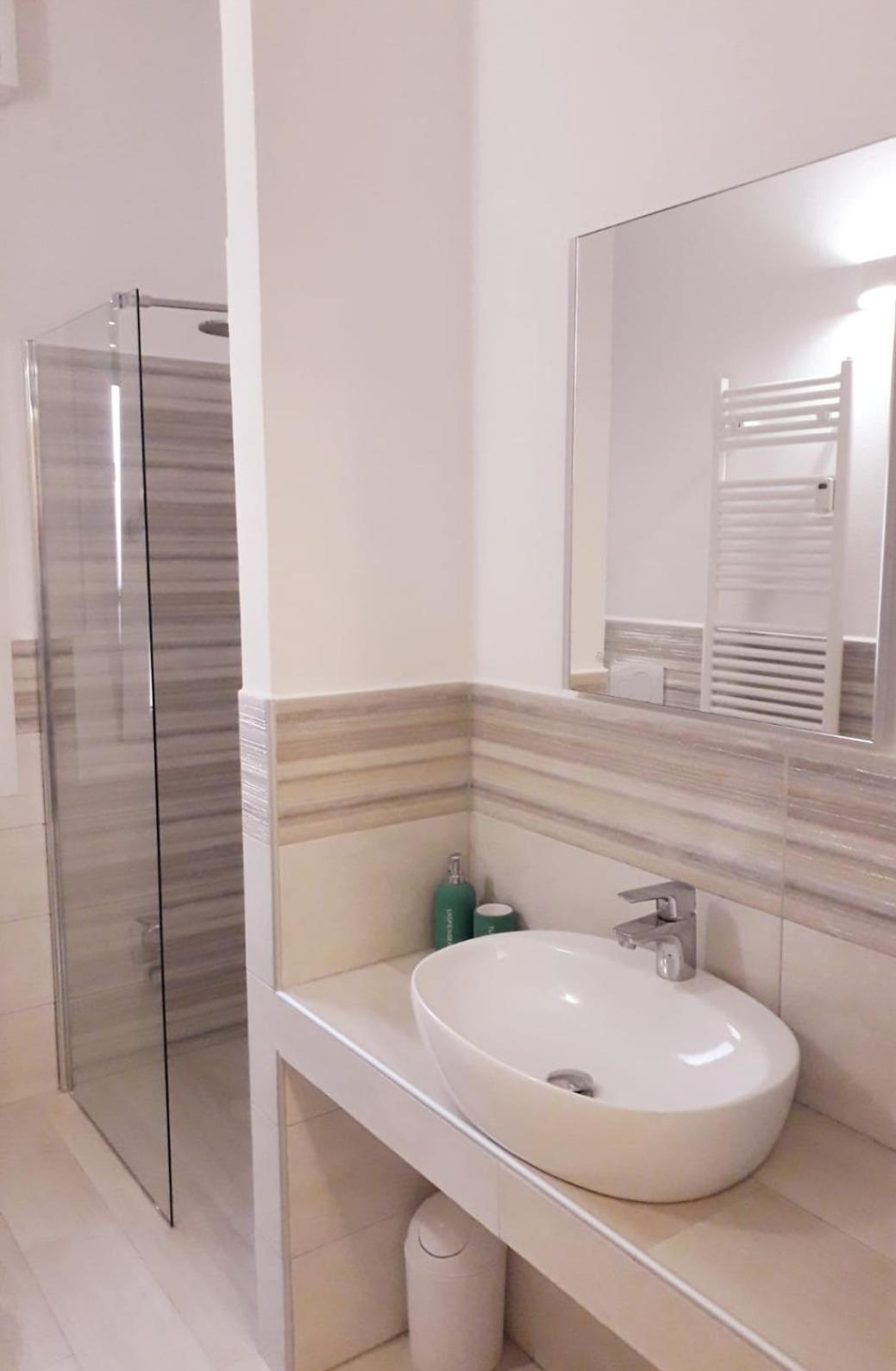 Standard Double Room - Photo 2