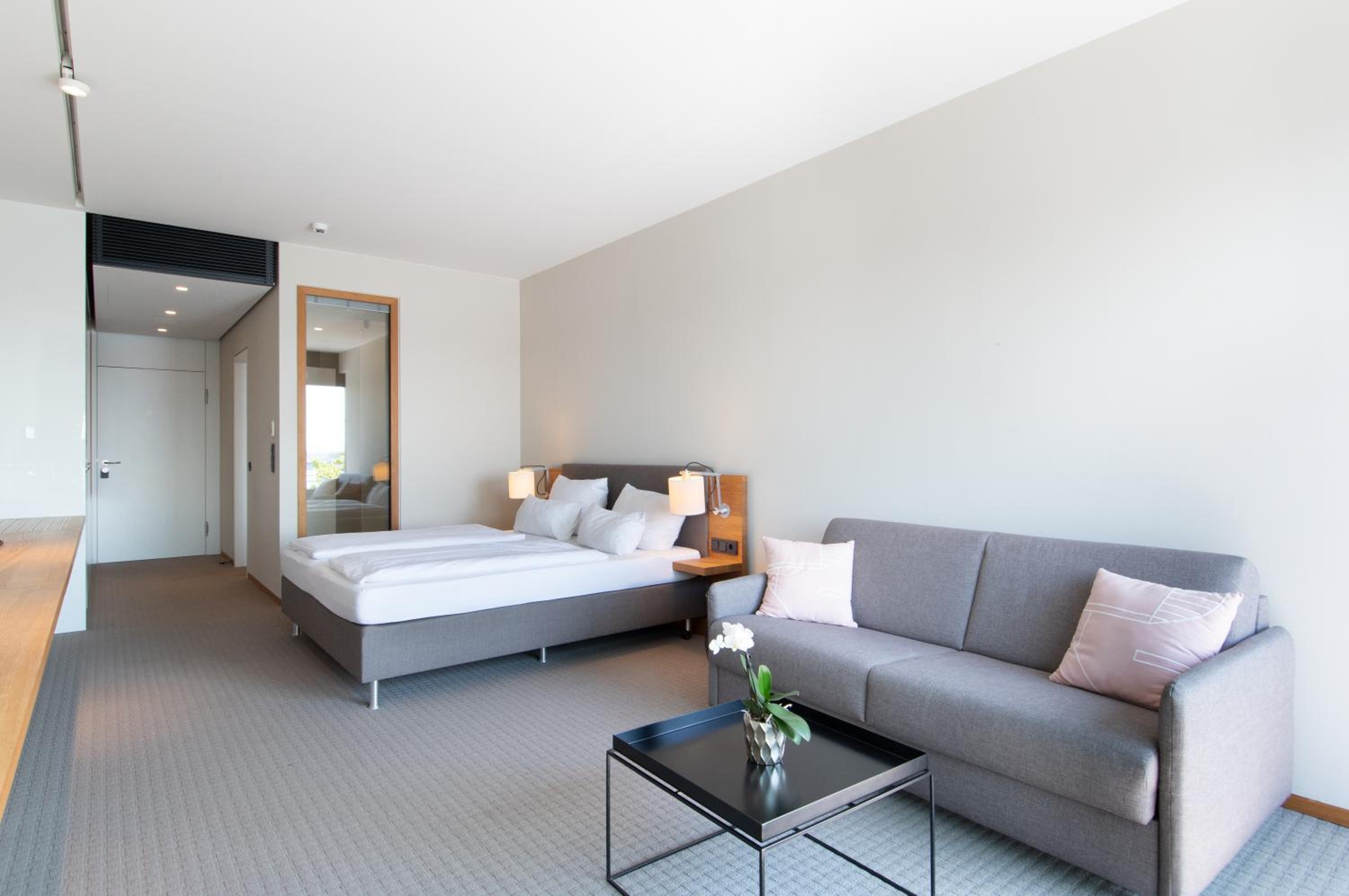 Suite with Terrace on the Elbe river - Photo 16
