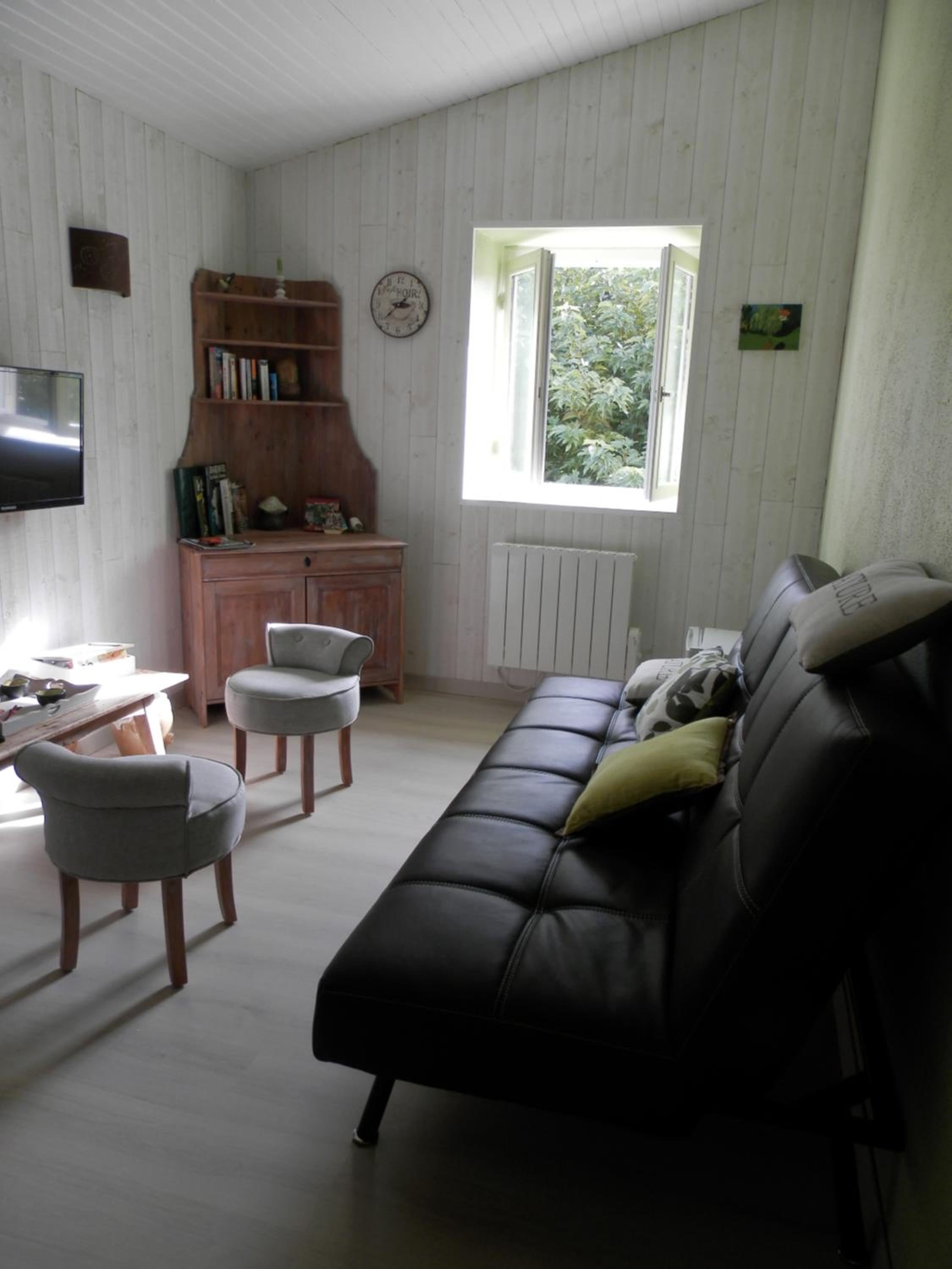 Double Room - Photo 2