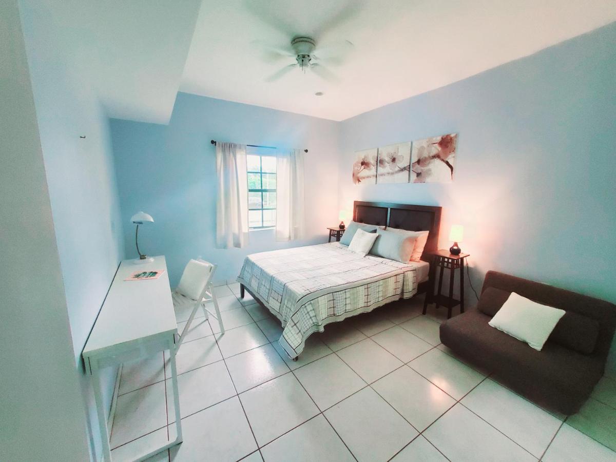 Queen Room with Garden View photo 3