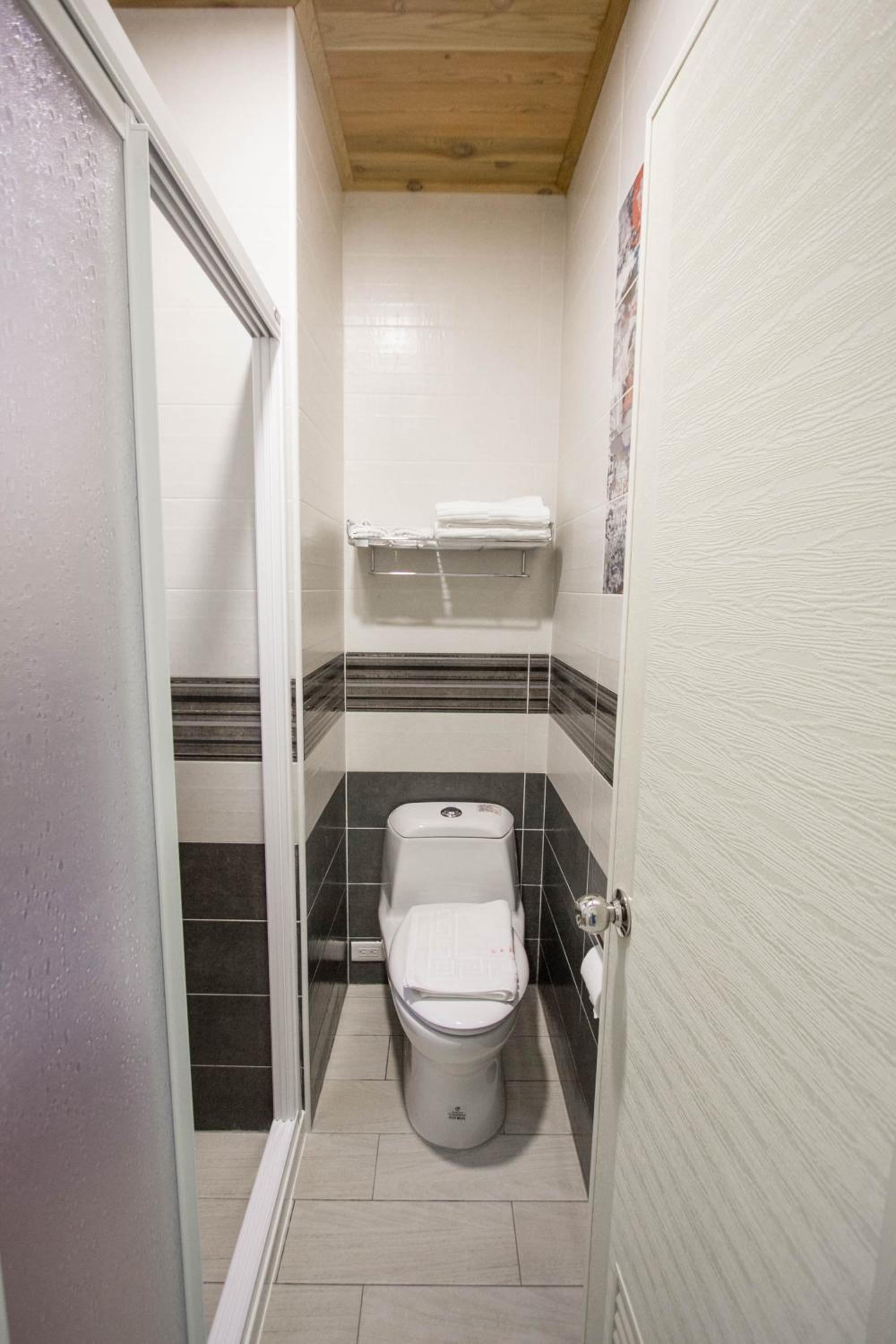 Double or Twin Room with Balcony photo 2