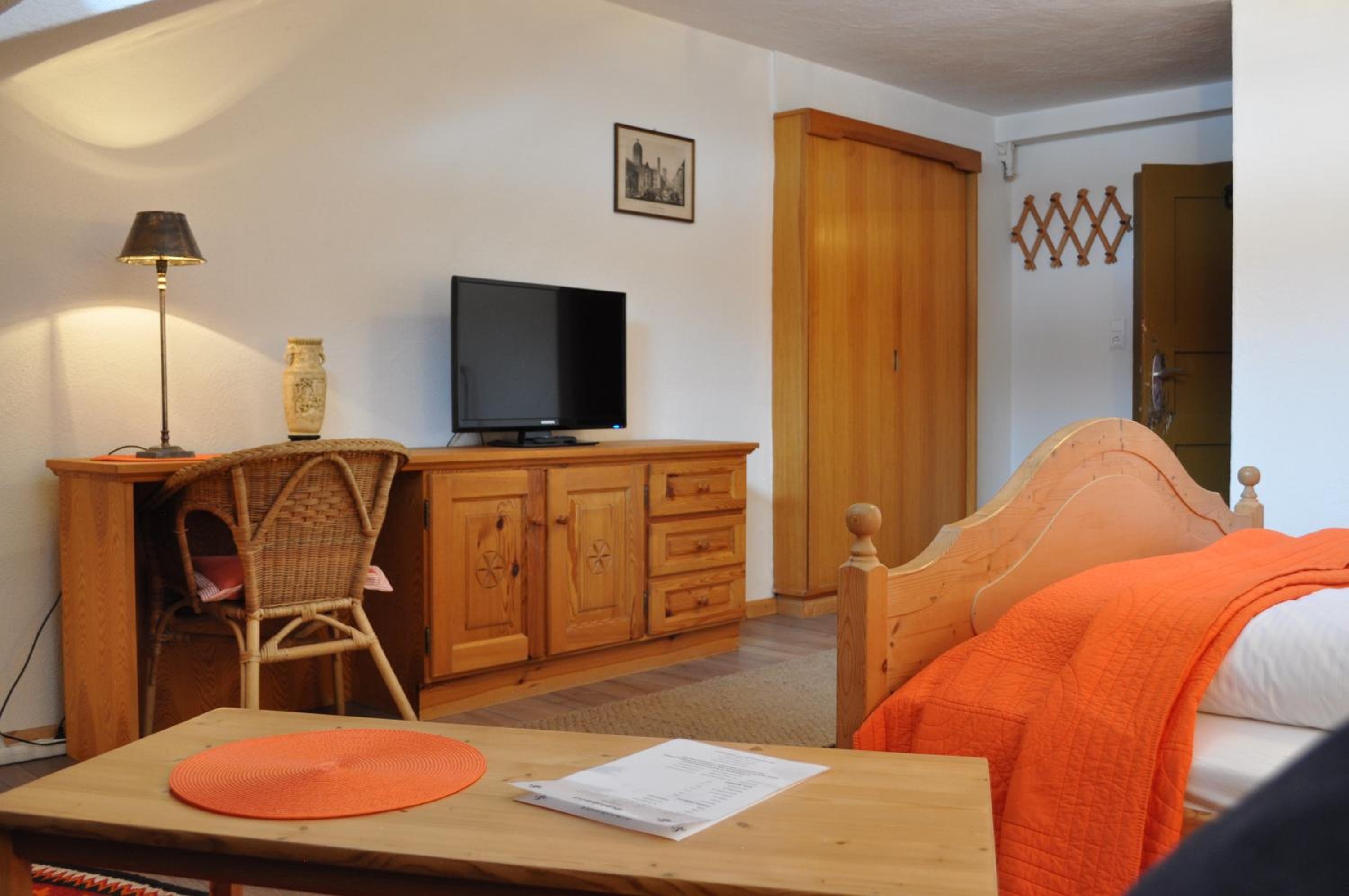 Double Room - Photo 11