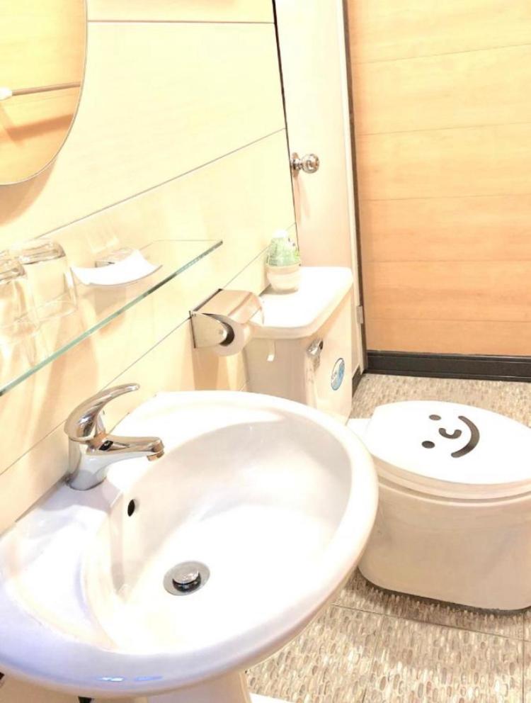 Double Suite with Mountain View