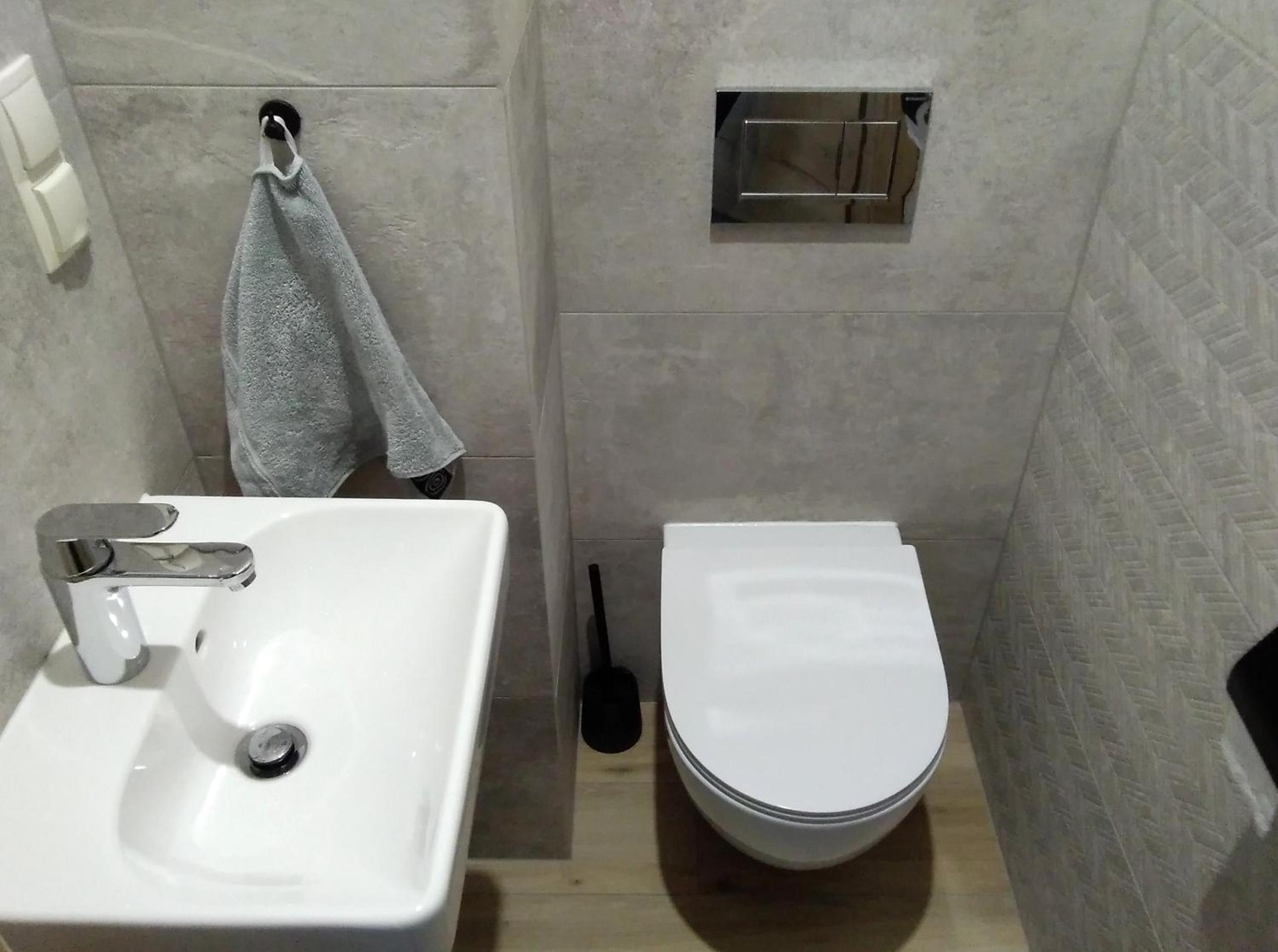 Two-Bedroom Apartment - Photo 8