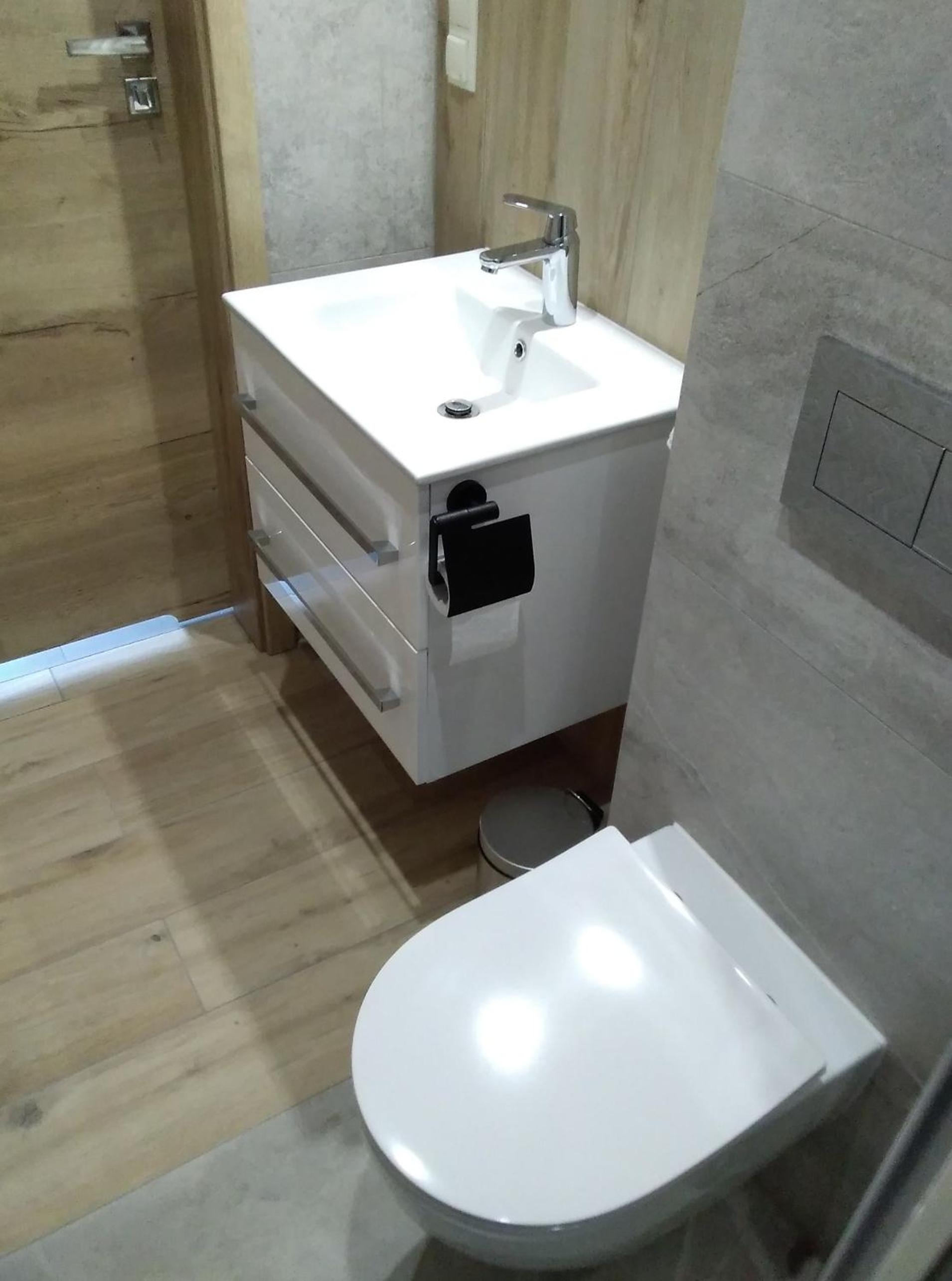 Three-Bedroom Apartment - Photo 43