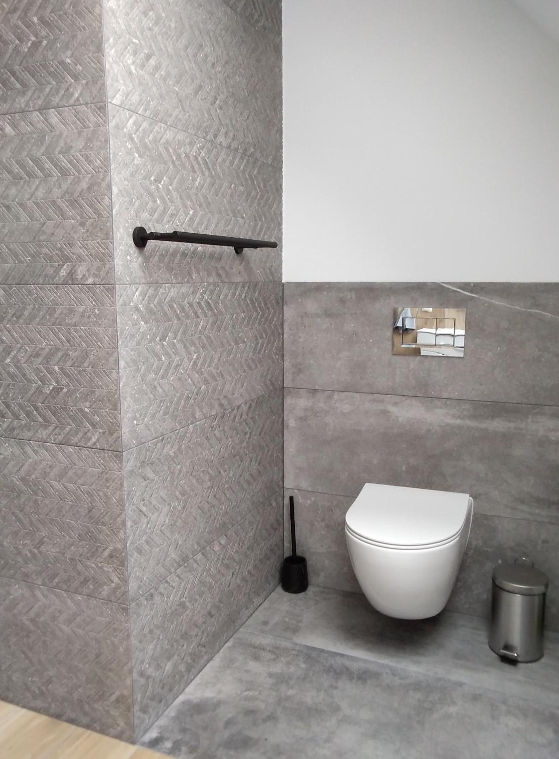 Three-Bedroom Apartment - Photo 46