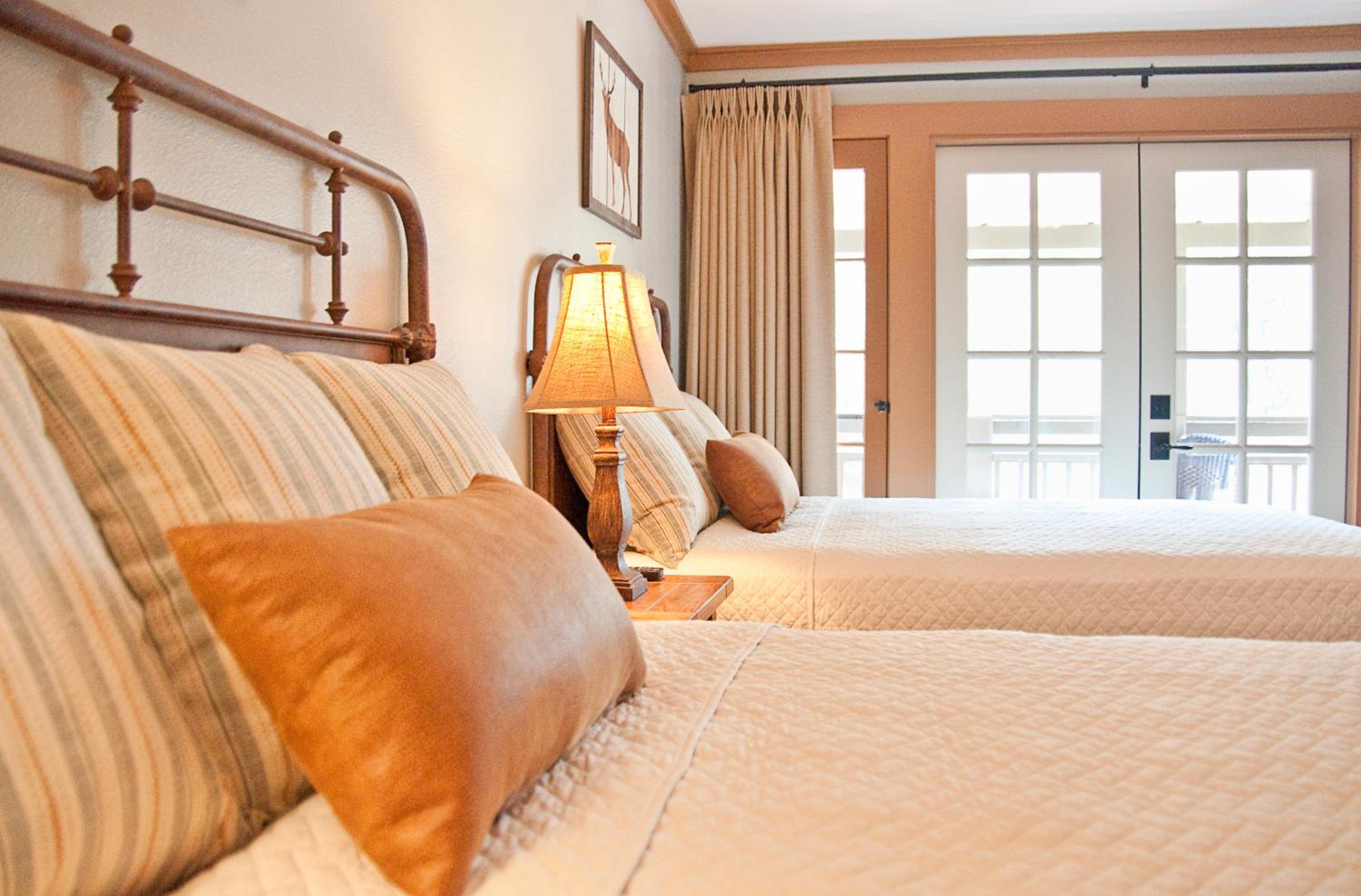 Double Room with Two Double Beds - Non-Smoking
