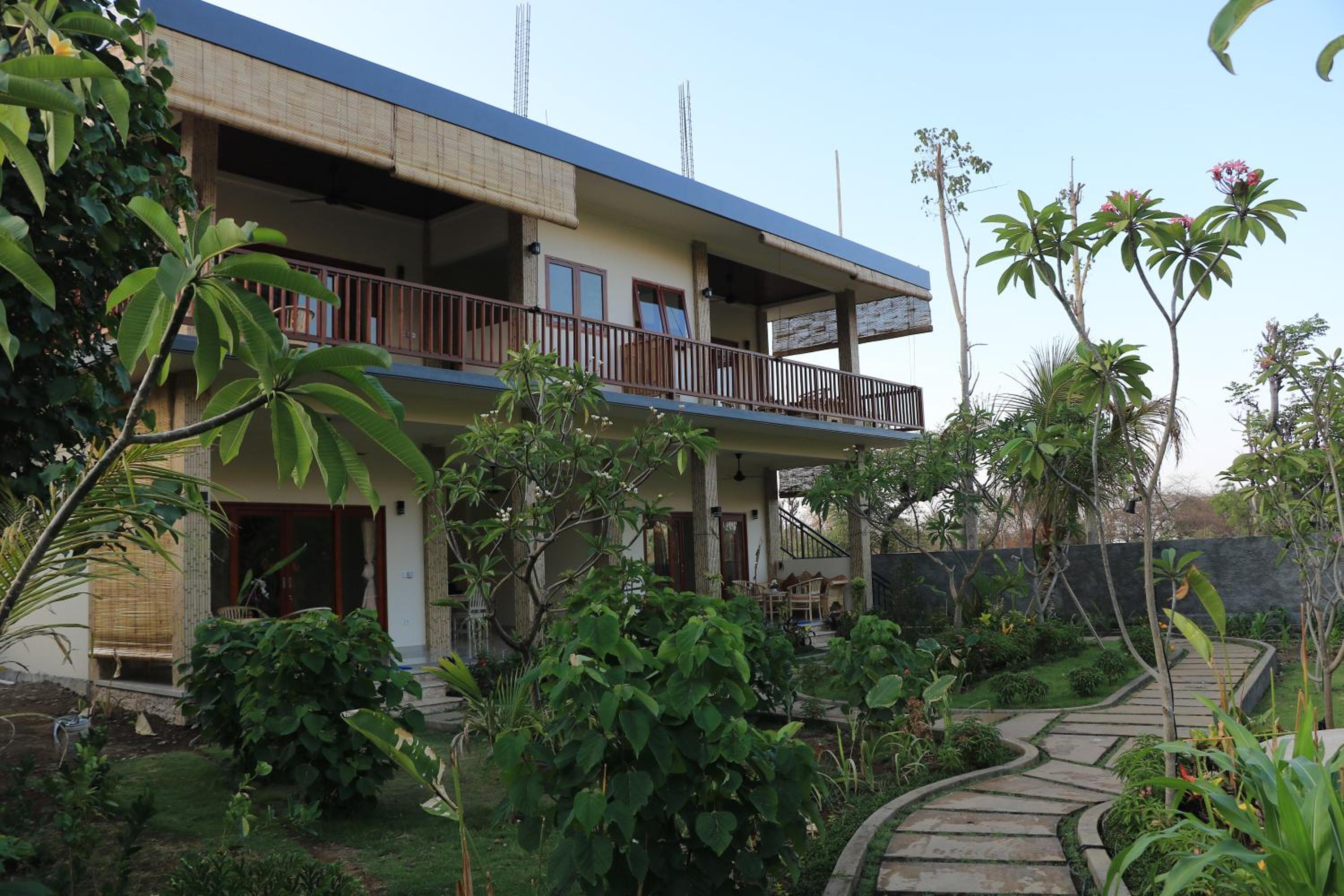 Studio with Pool View - Photo 12
