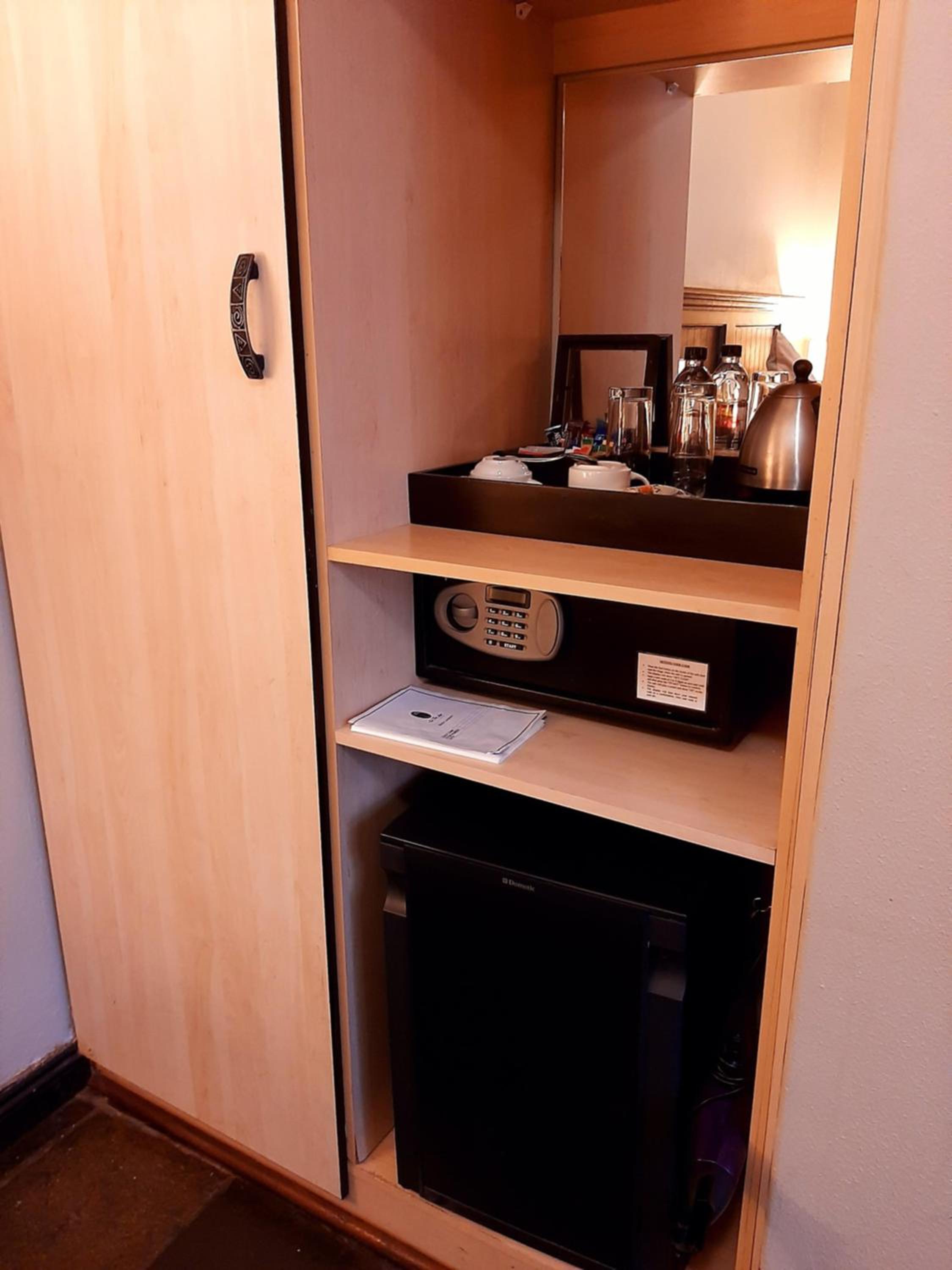 Standard Room photo 2