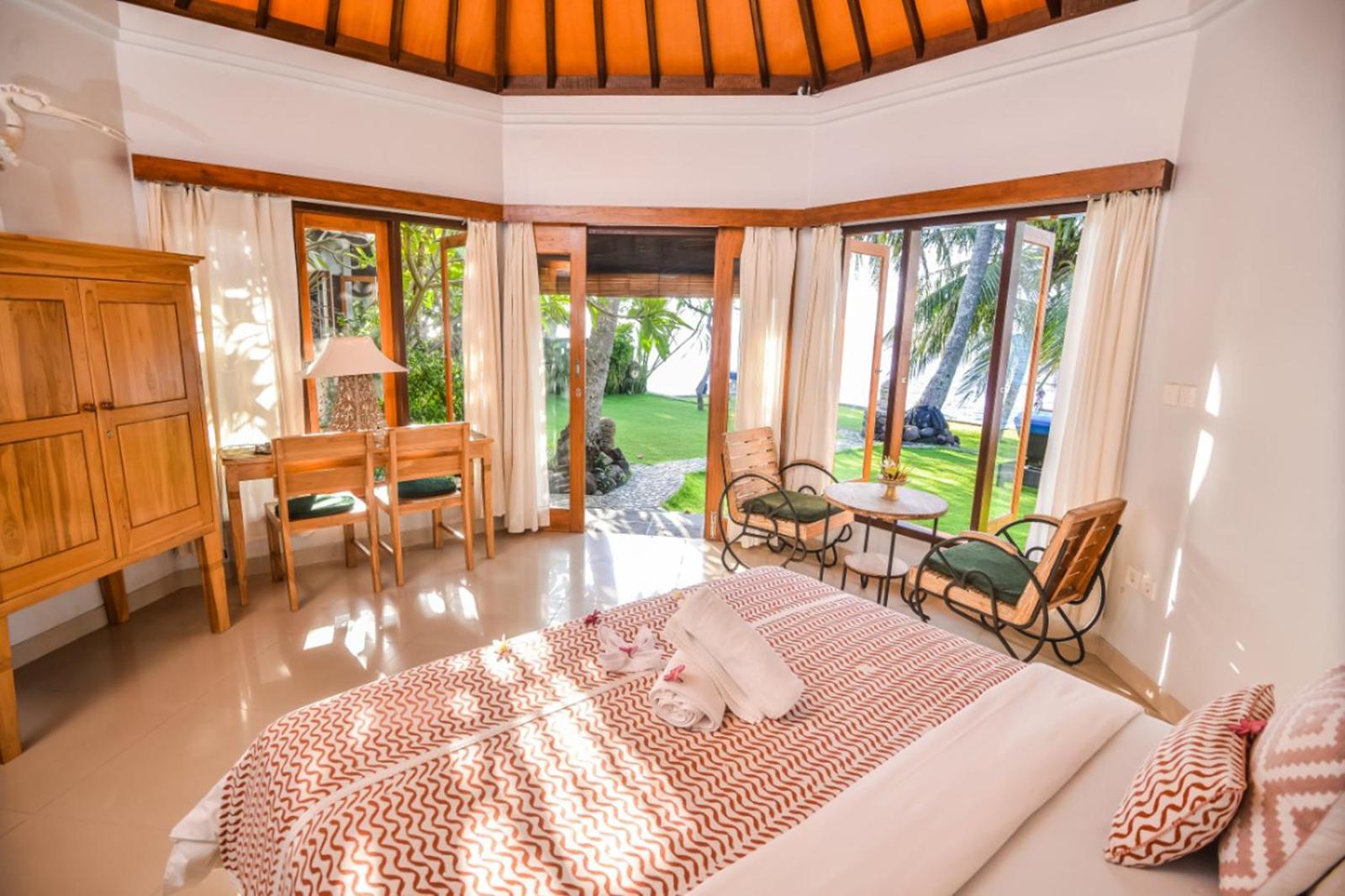Deluxe Bungalow with Sea View - Photo 1