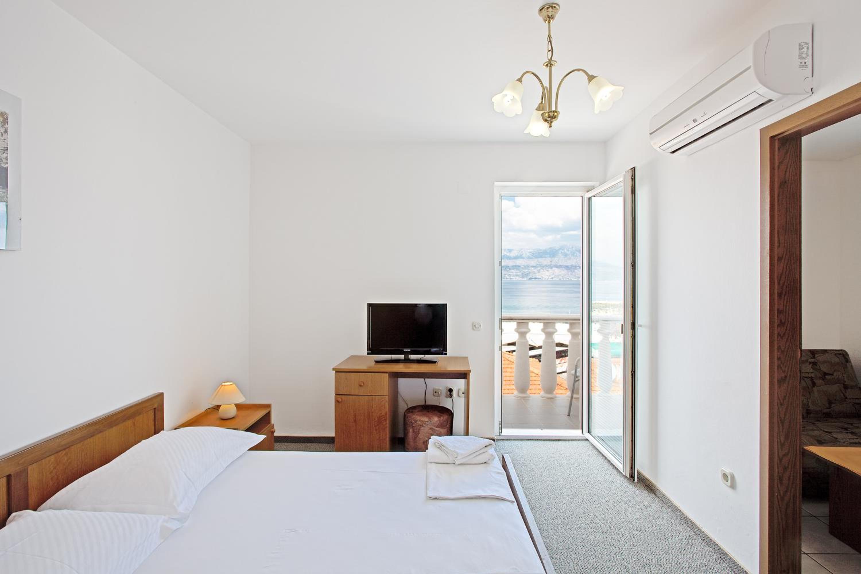 Standard Studio with Balcony and Sea View ( 2+1) - Photo 1
