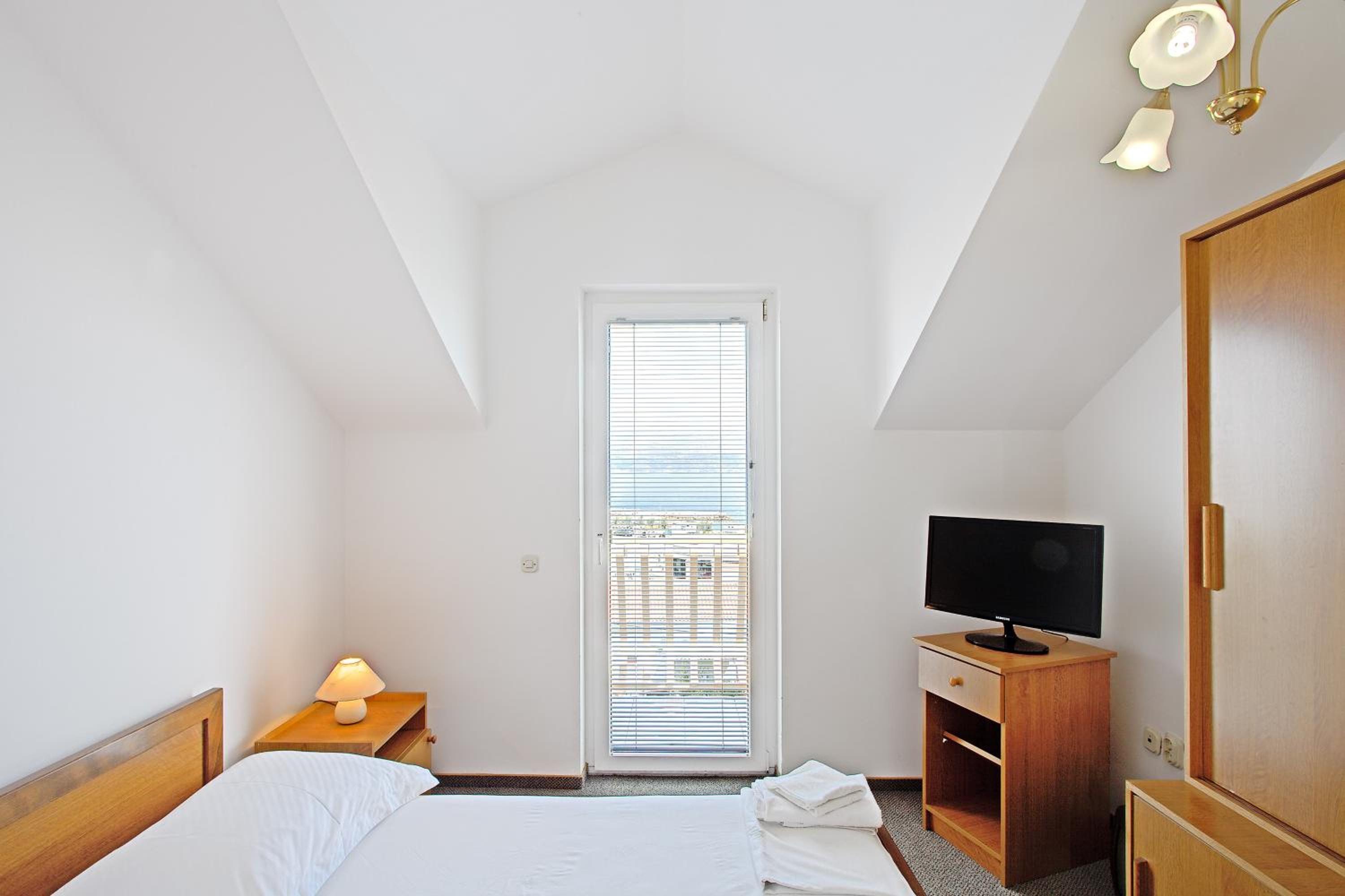 Comfort Studio with Balcony and Sea View (2+2) - Photo 1
