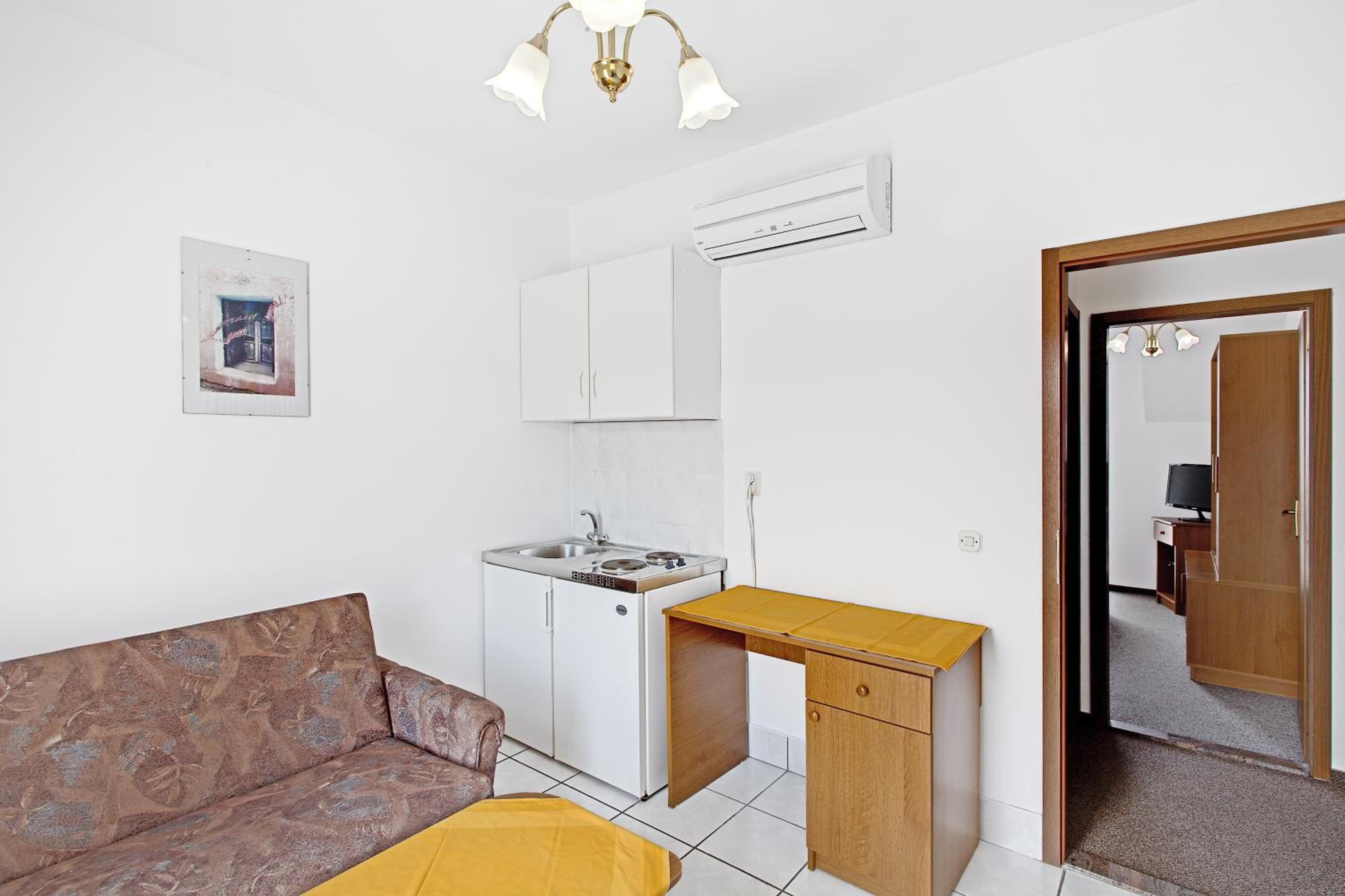 Comfort Studio with Balcony and Sea View (2+2) - Photo 5