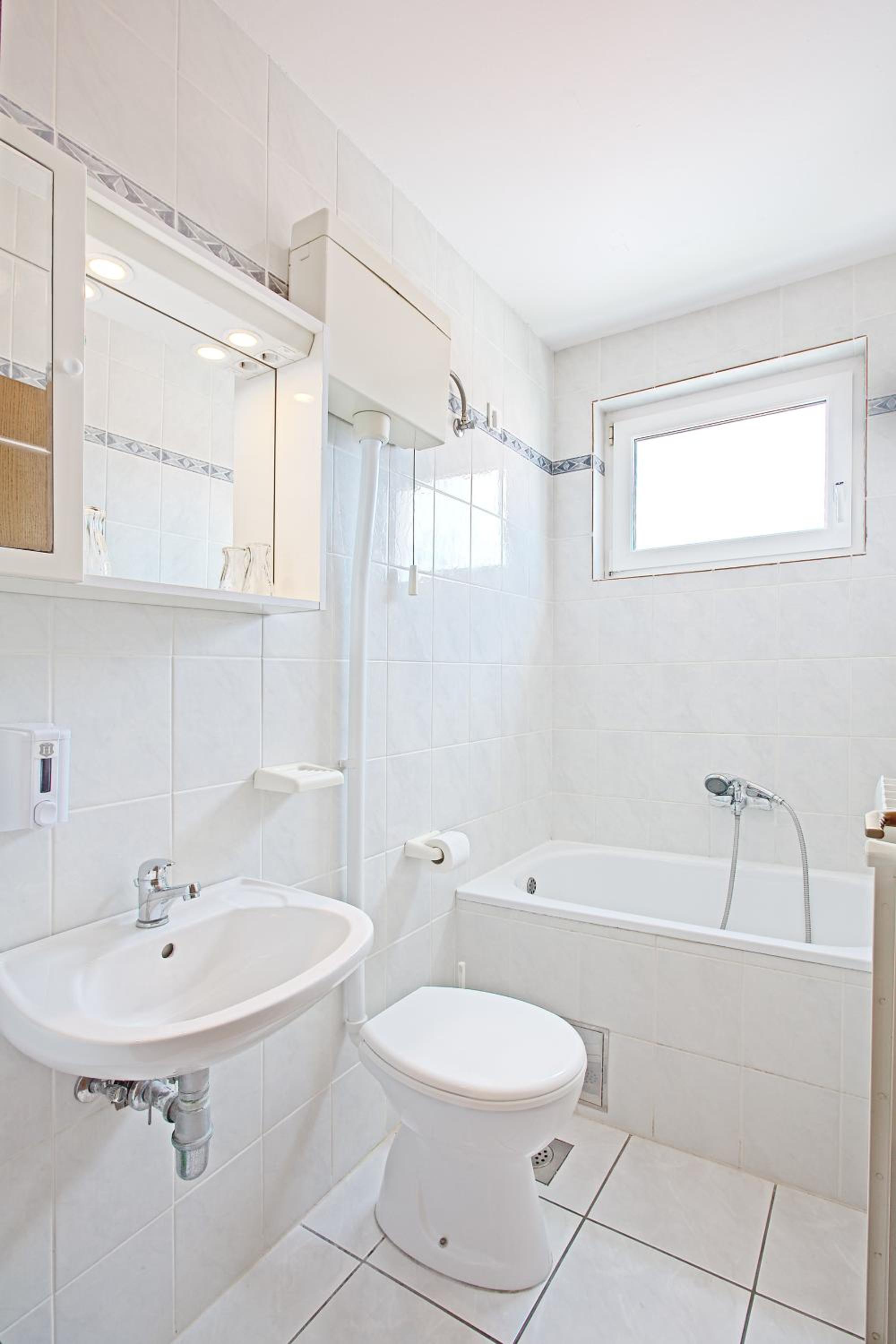 Comfort Studio with Balcony and Sea View (2+2) - Photo 6