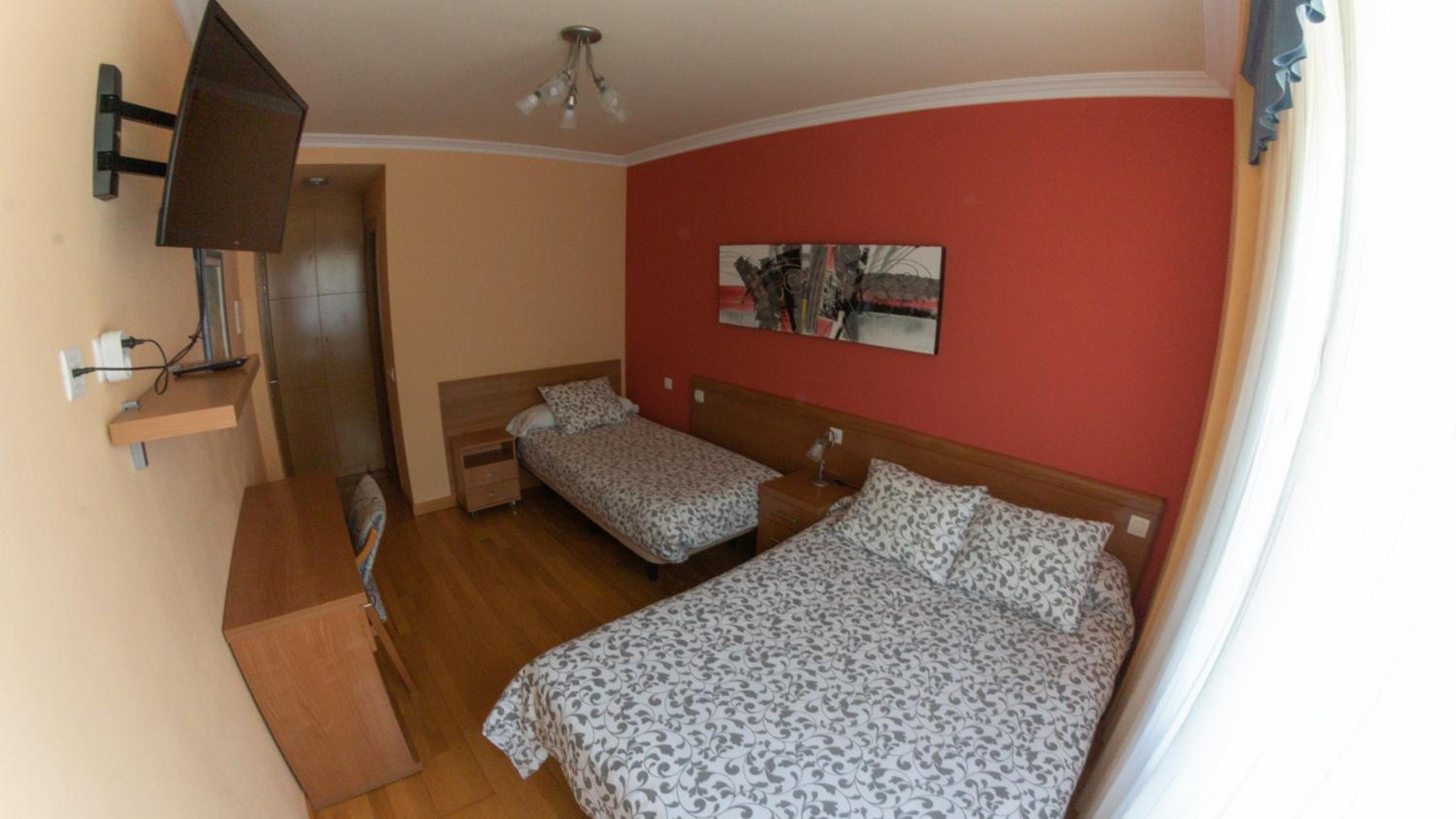 Family Room - Photo 8