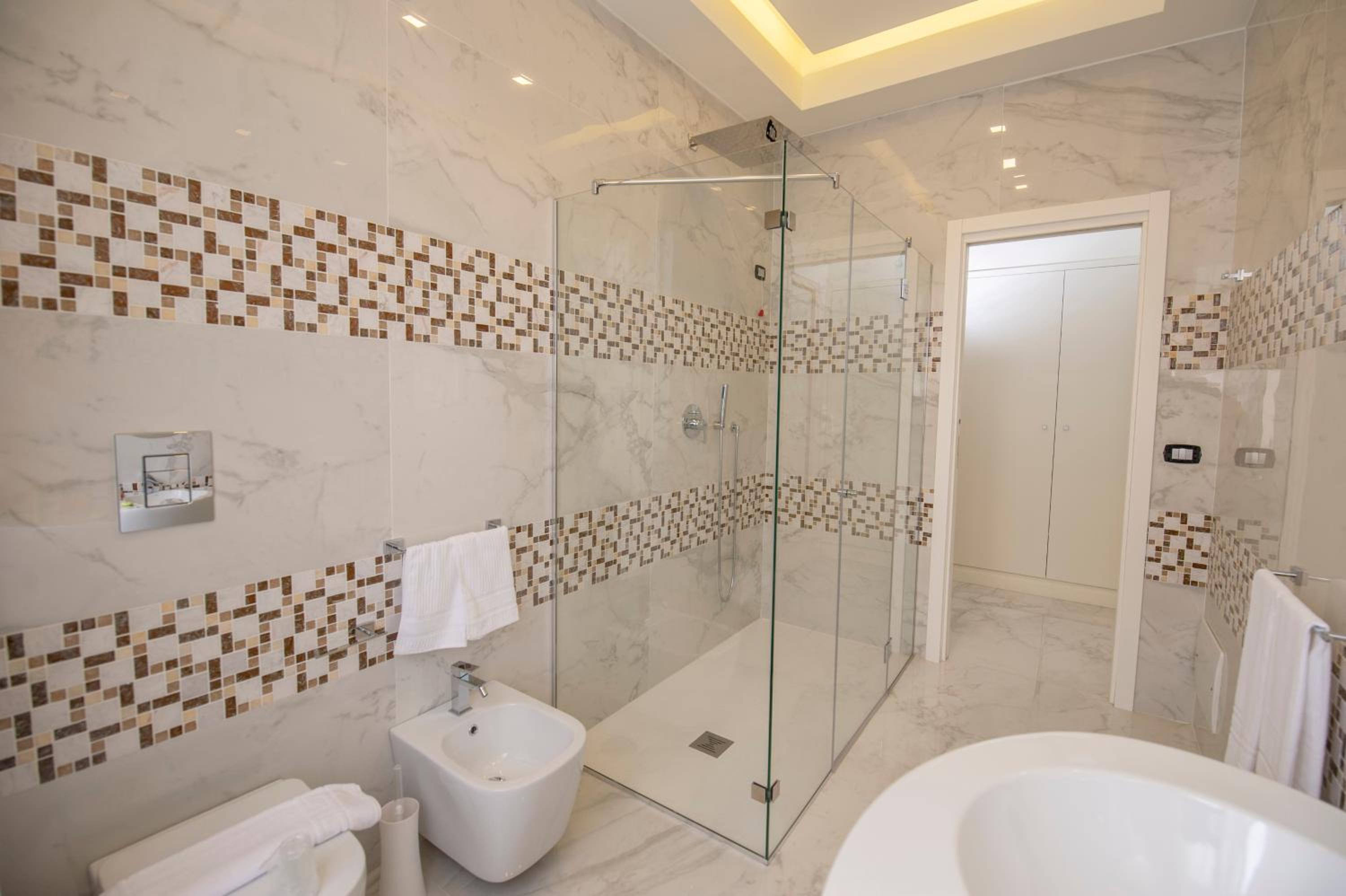 Quadruple Room - Photo 2