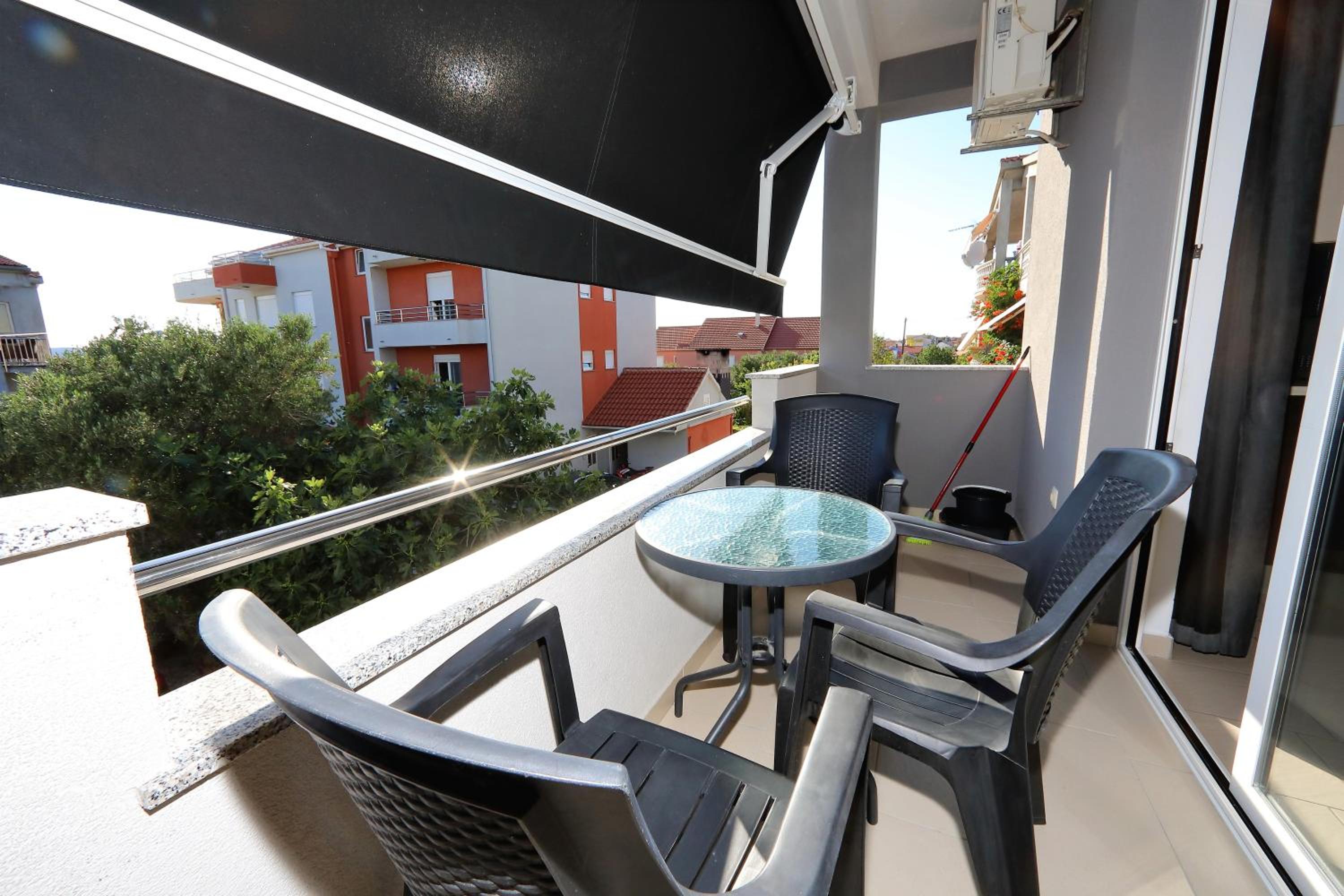 One-Bedroom Apartment with Balcony (4 Adults) photo 3