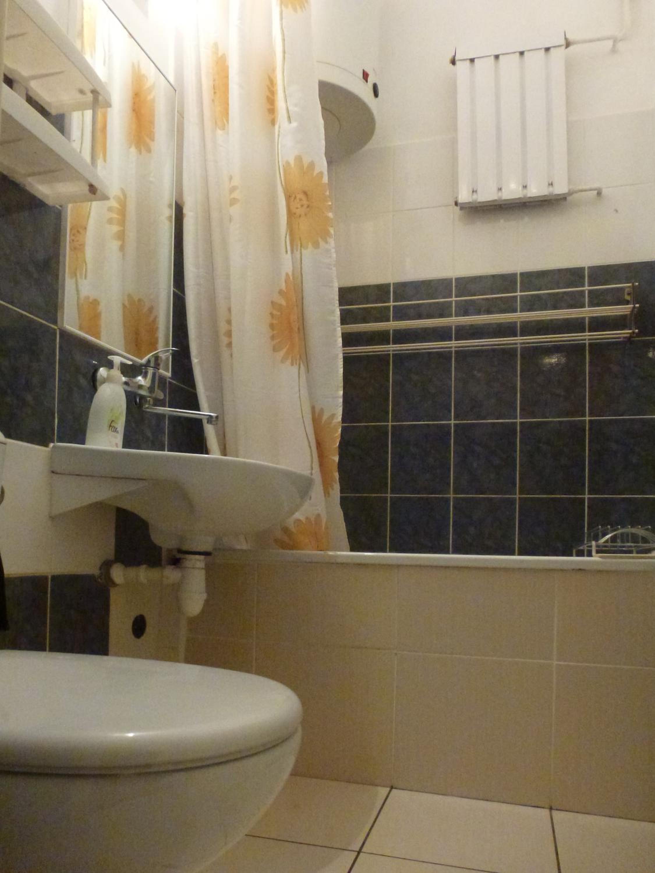 Quadruple Room - Photo 7