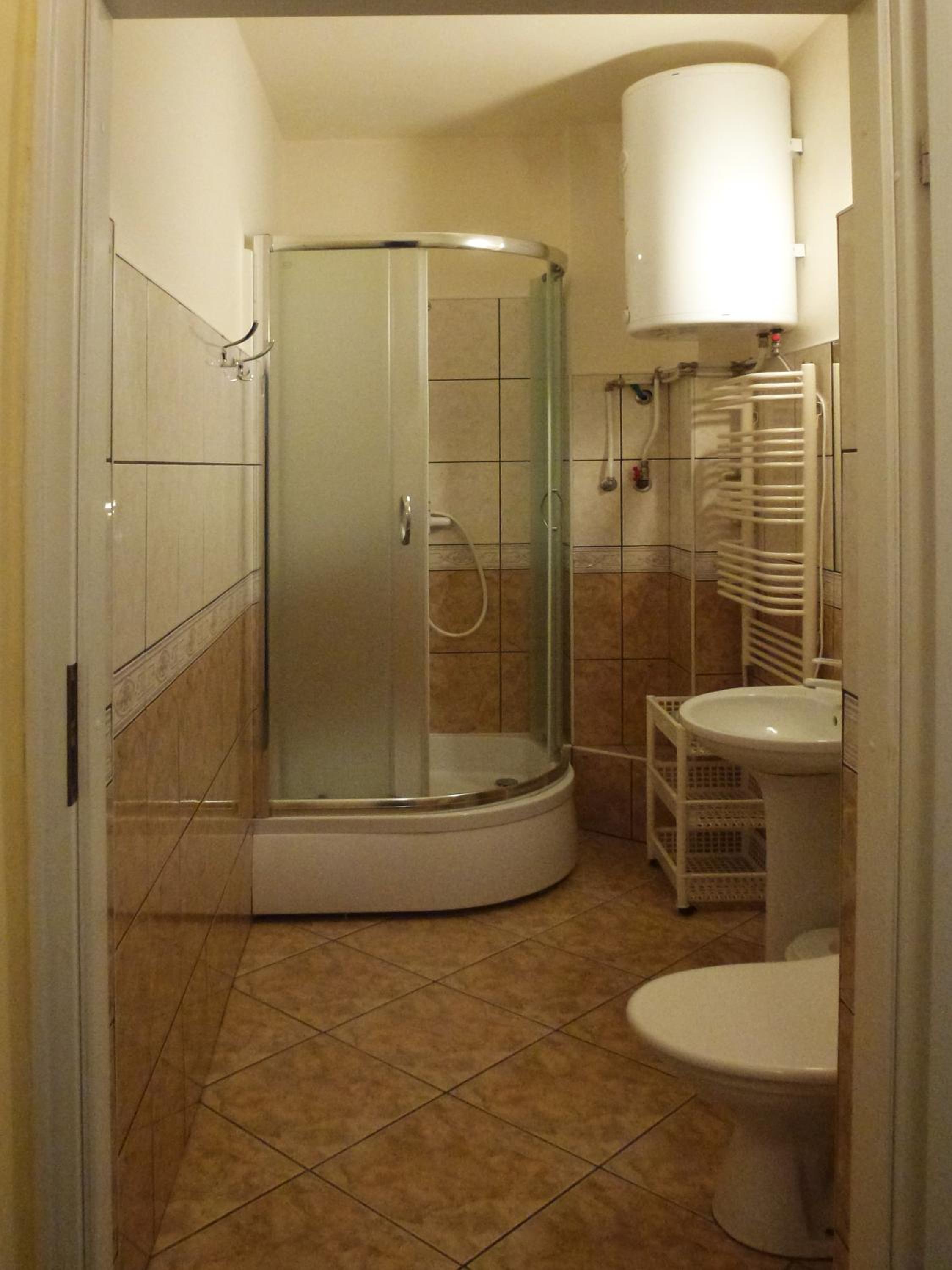 Quadruple Room - Photo 4
